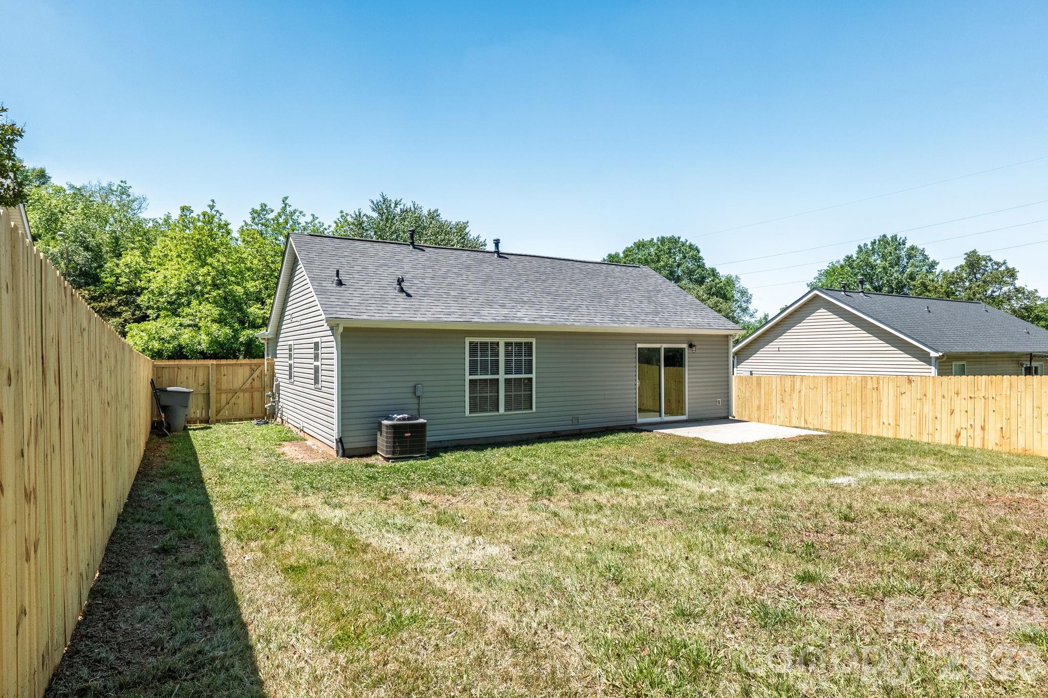 1426 Fontana Avenue — Charlotte