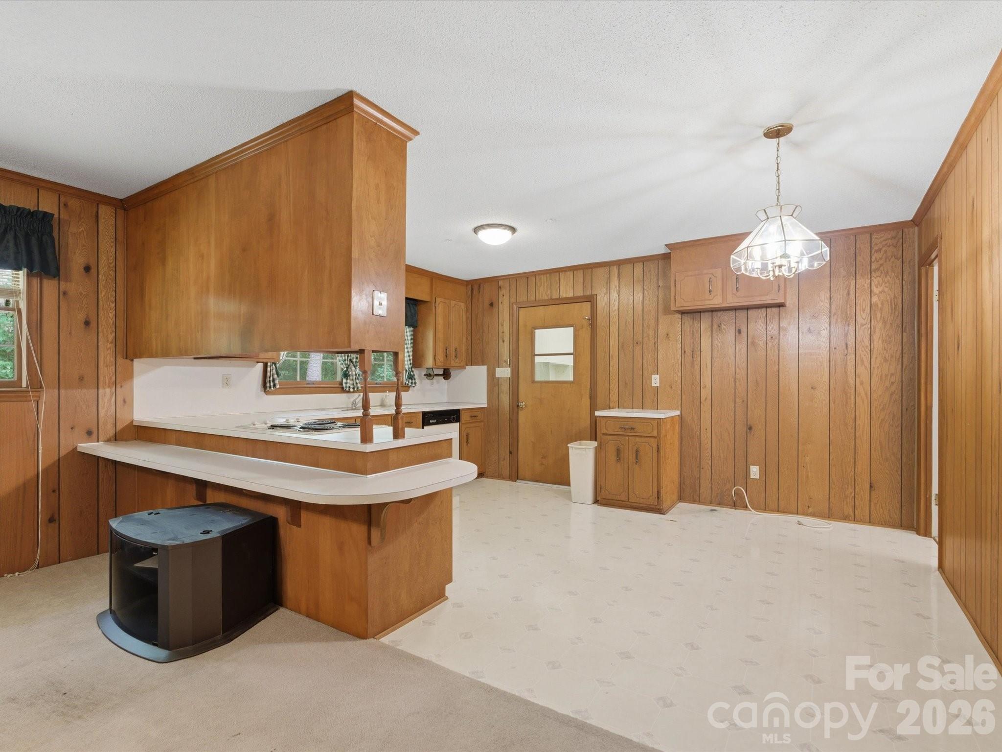 351 S Highway 200 Highway — Stanfield