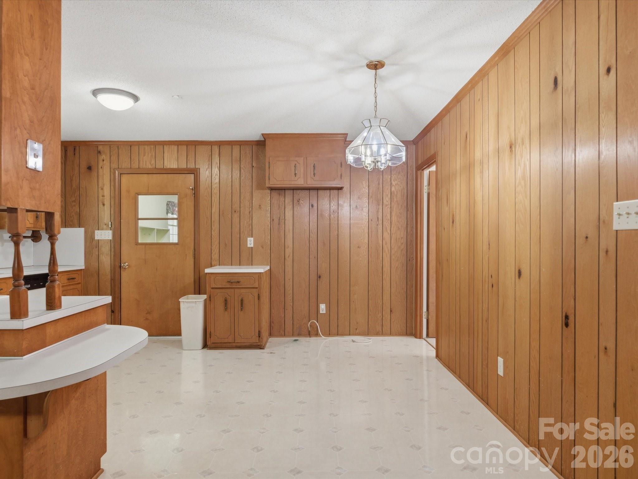 351 S Highway 200 Highway — Stanfield