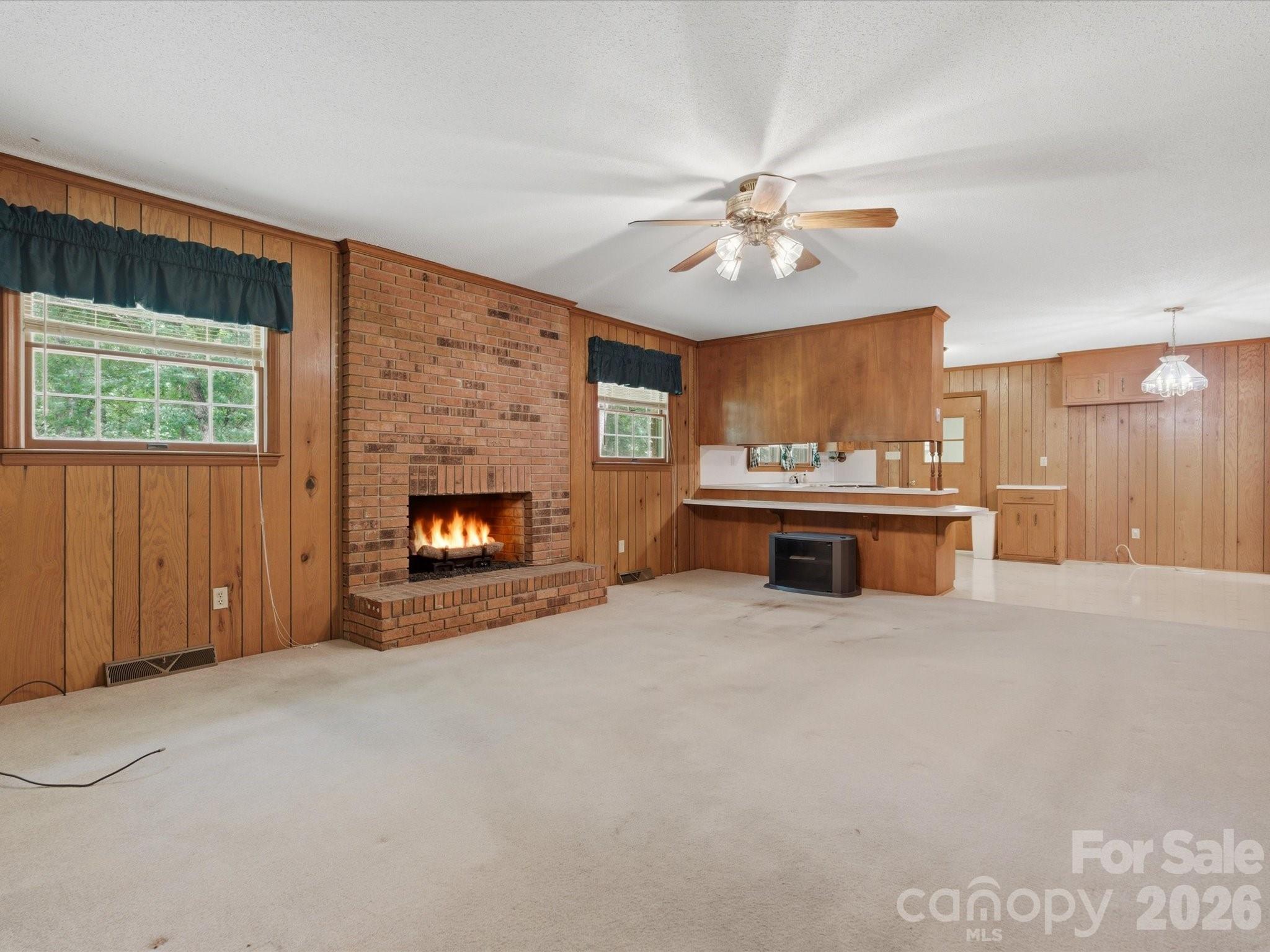 351 S Highway 200 Highway — Stanfield