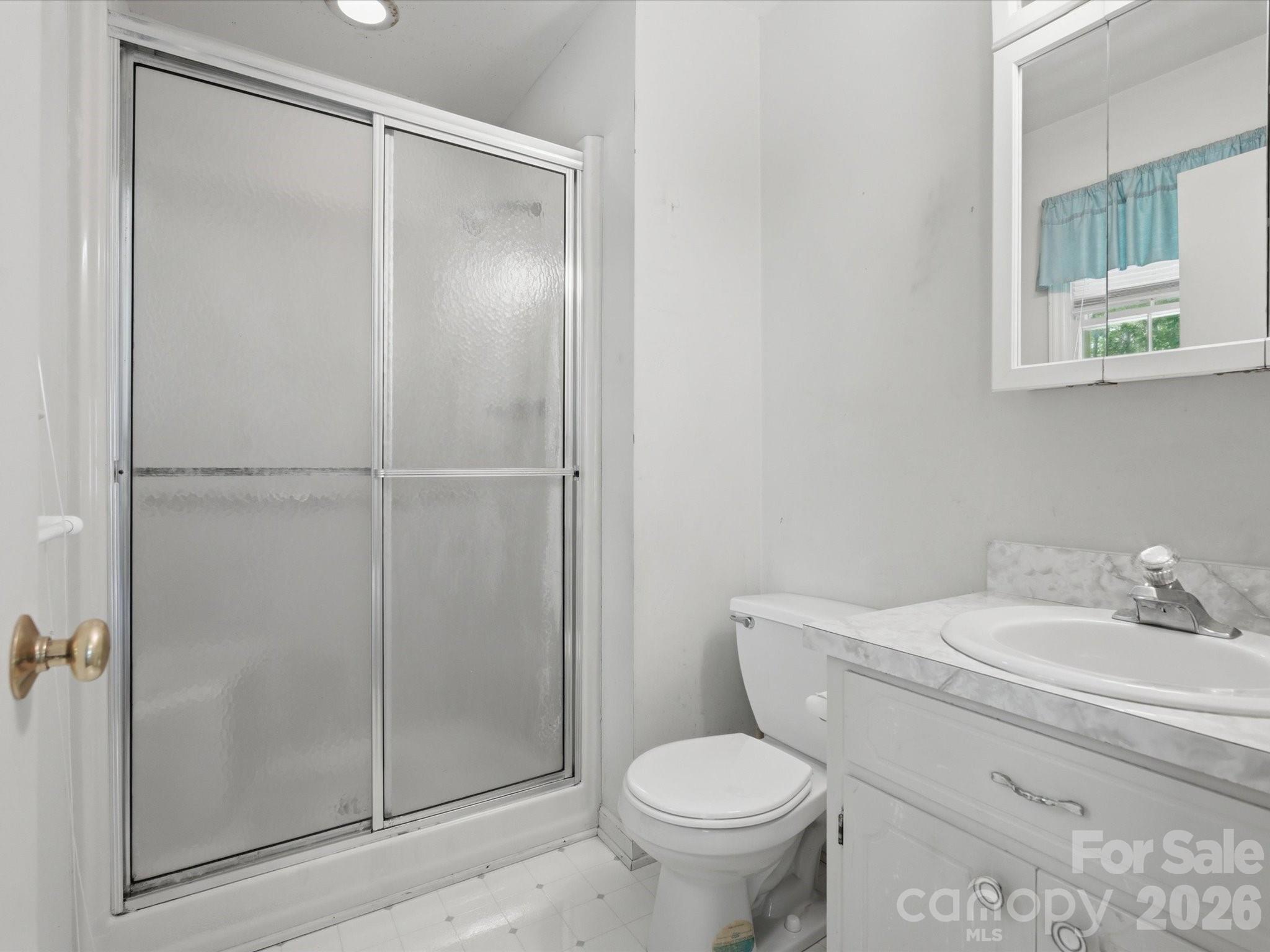 351 S Highway 200 Highway — Stanfield