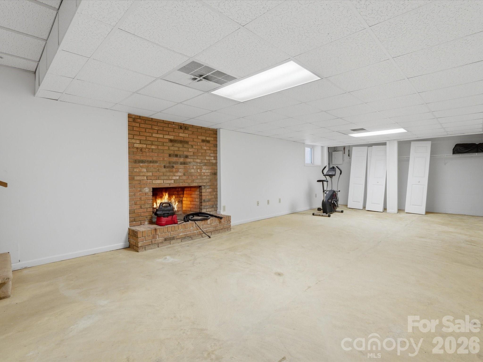 351 S Highway 200 Highway — Stanfield