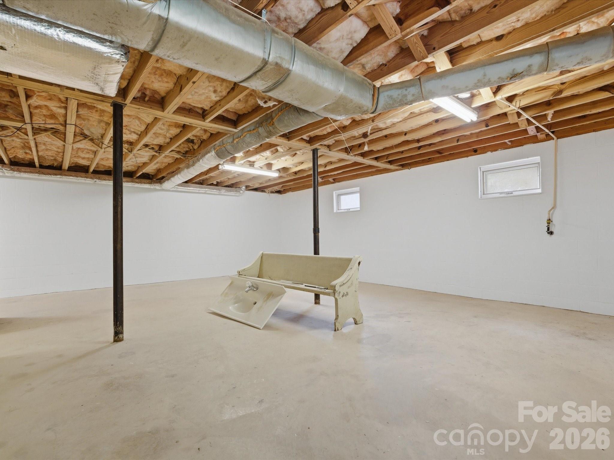 351 S Highway 200 Highway — Stanfield