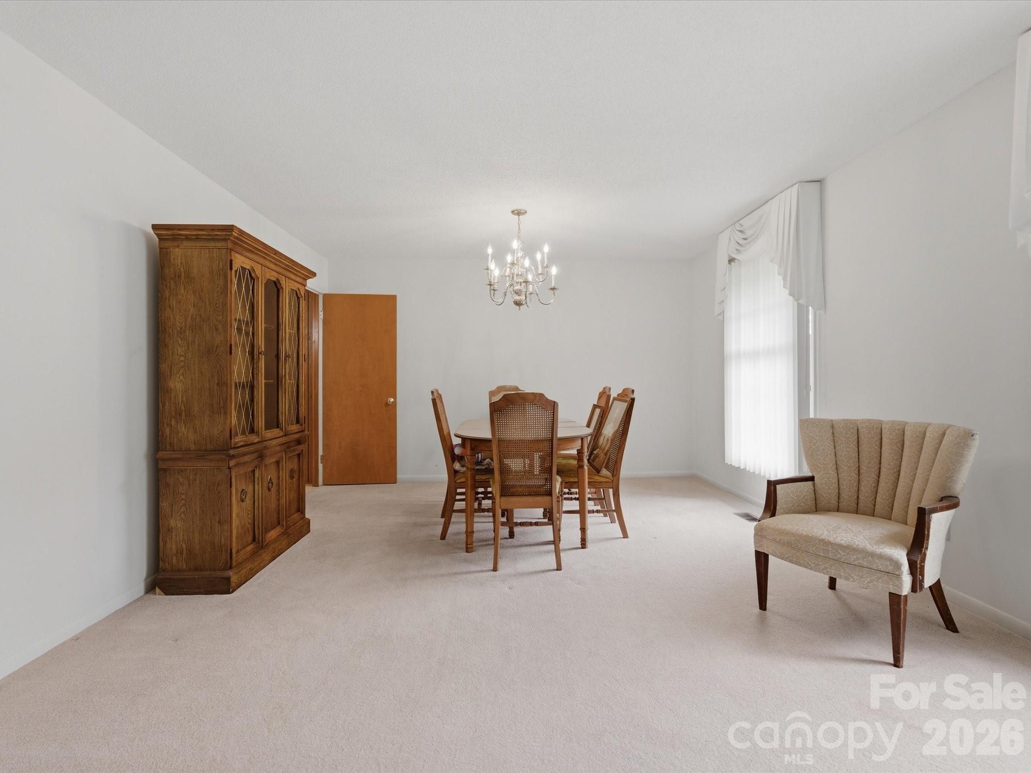 351 S Highway 200 Highway — Stanfield