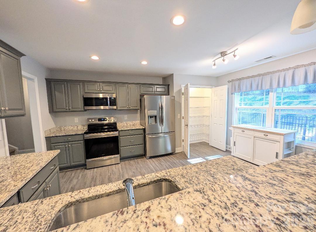 114 Brookstone Drive — Morganton