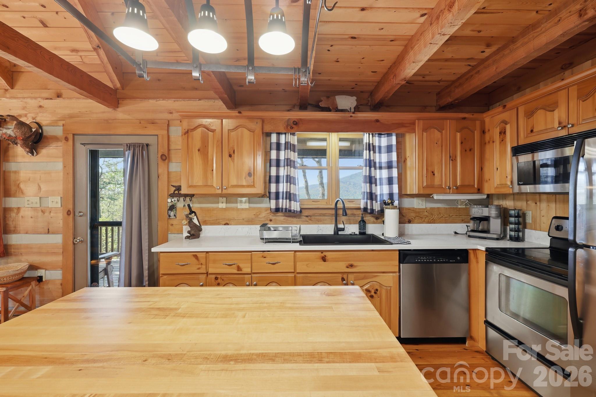 165 Little Boulder Lane — Seven Devils