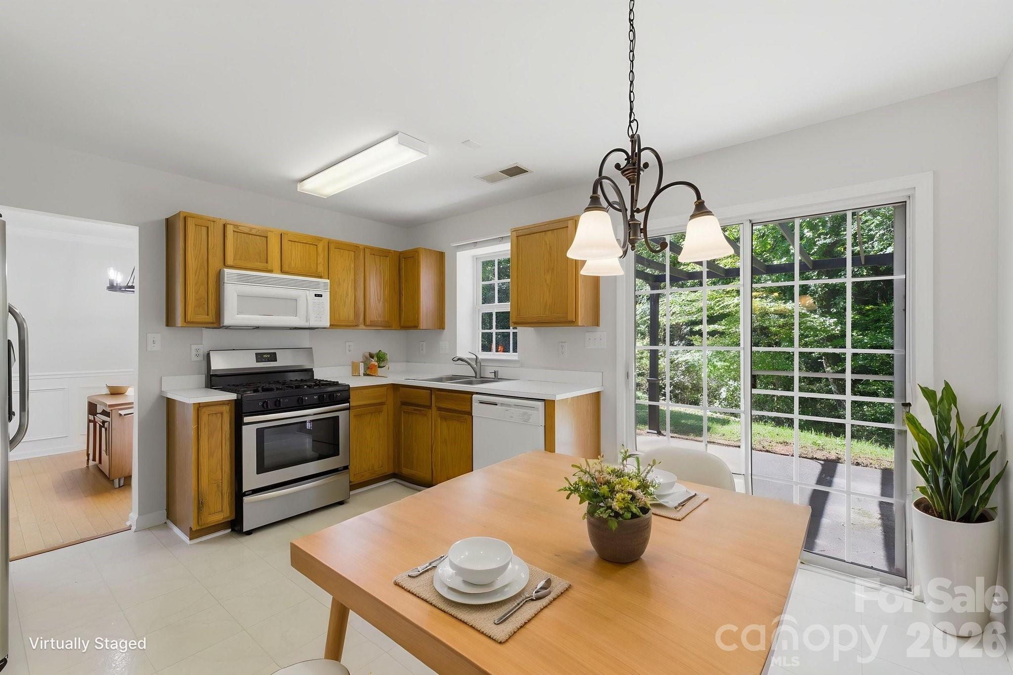 7011 Long Run Lane — Charlotte