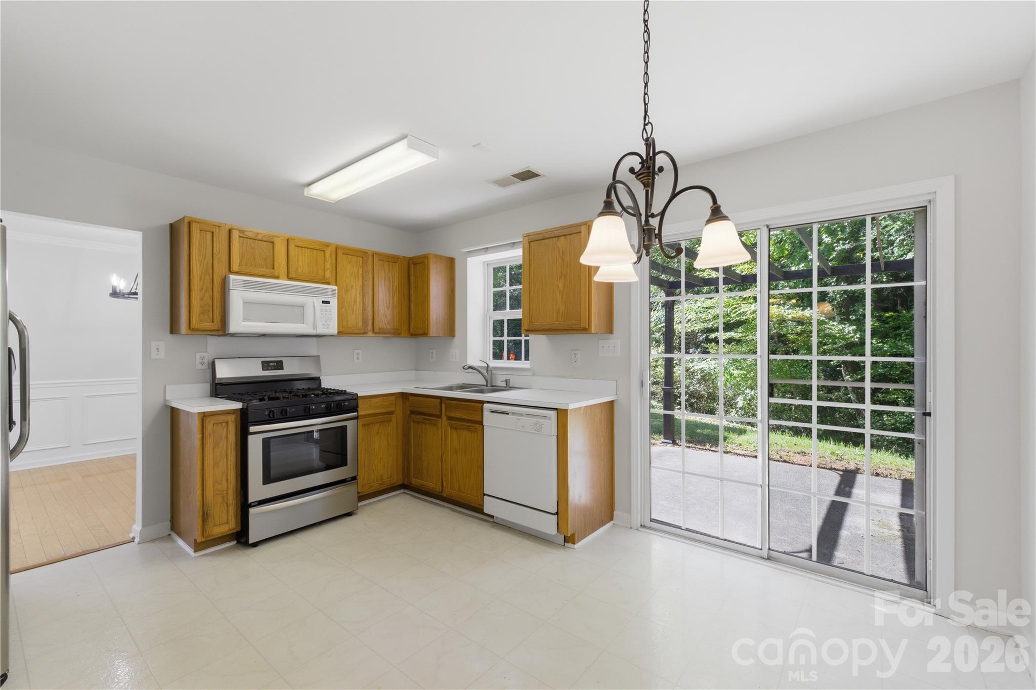 7011 Long Run Lane — Charlotte