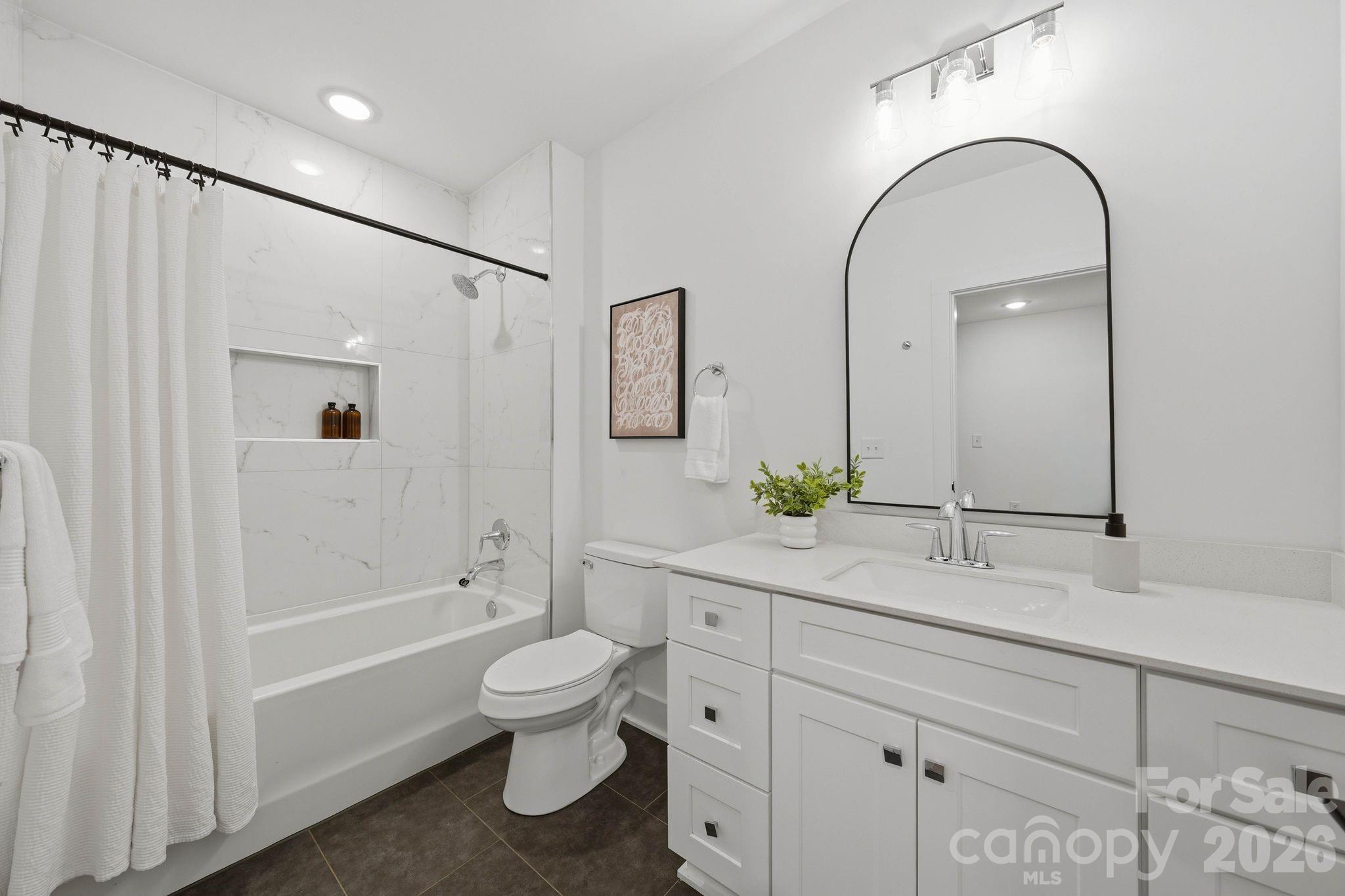201 Grandin Road #9 — Charlotte