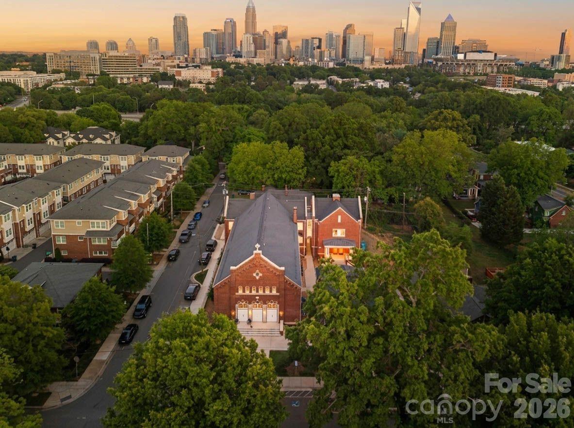 201 Grandin Road #9 — Charlotte