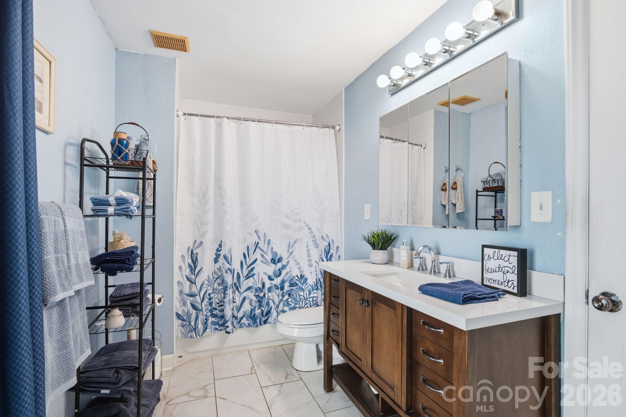 1775 Apple Tree Lane — Fort Mill