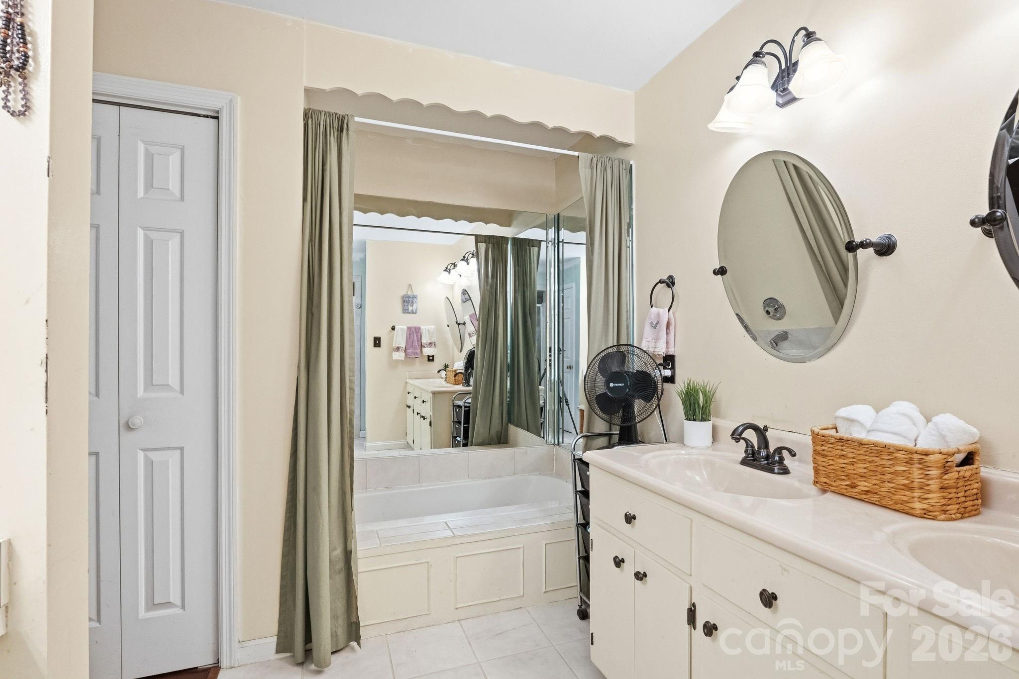 1775 Apple Tree Lane — Fort Mill