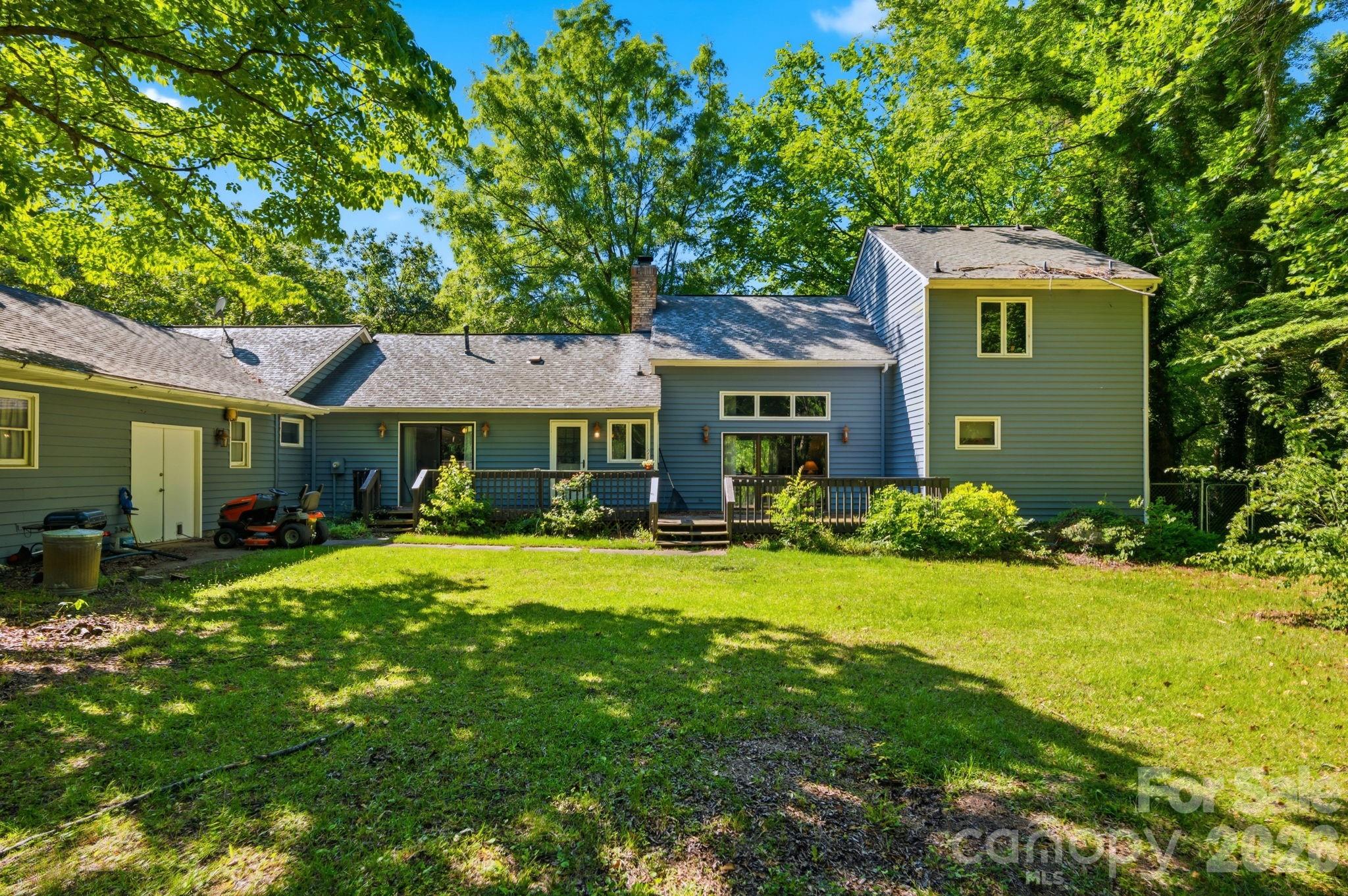 1775 Apple Tree Lane — Fort Mill