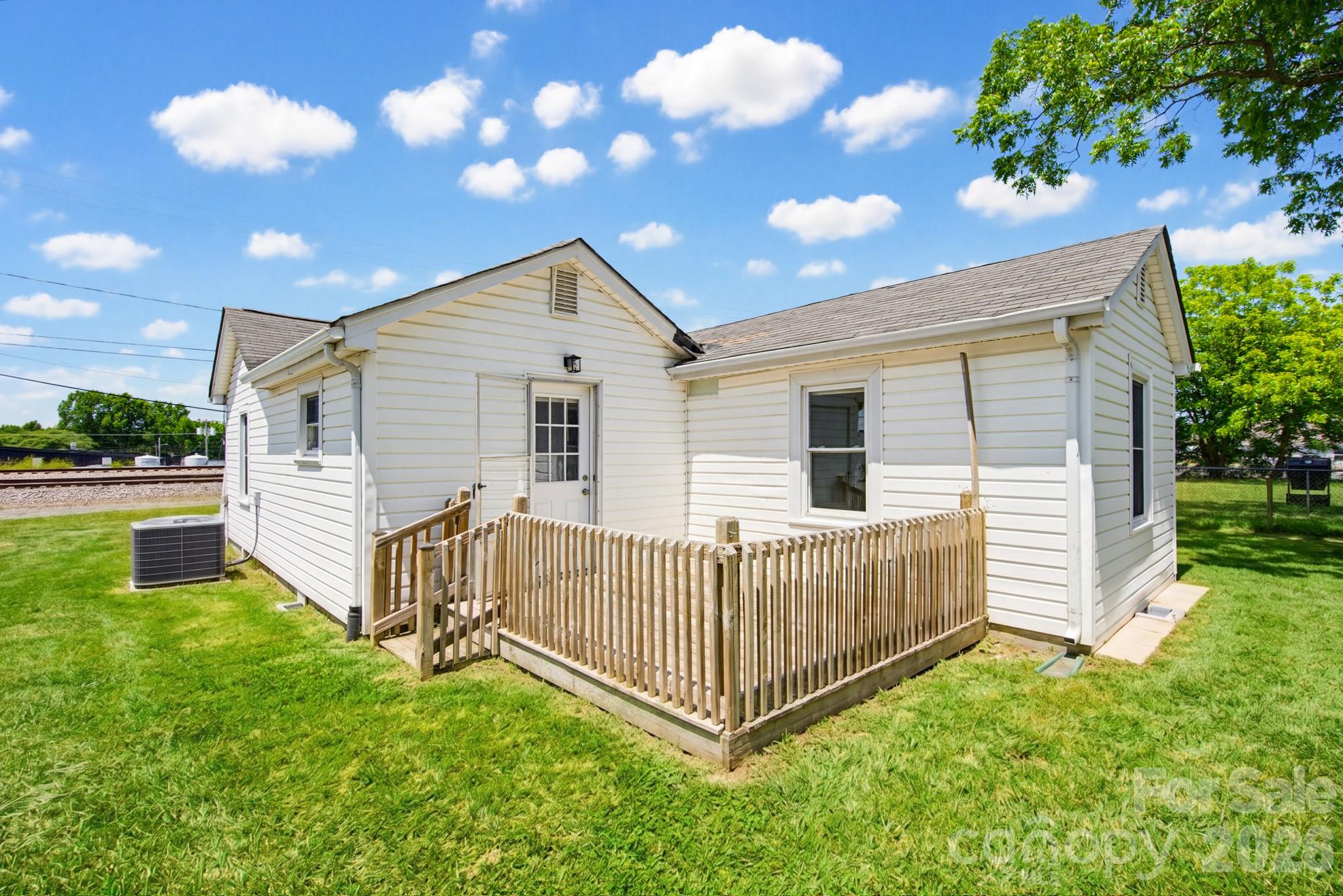1627 Warren Avenue — Gastonia