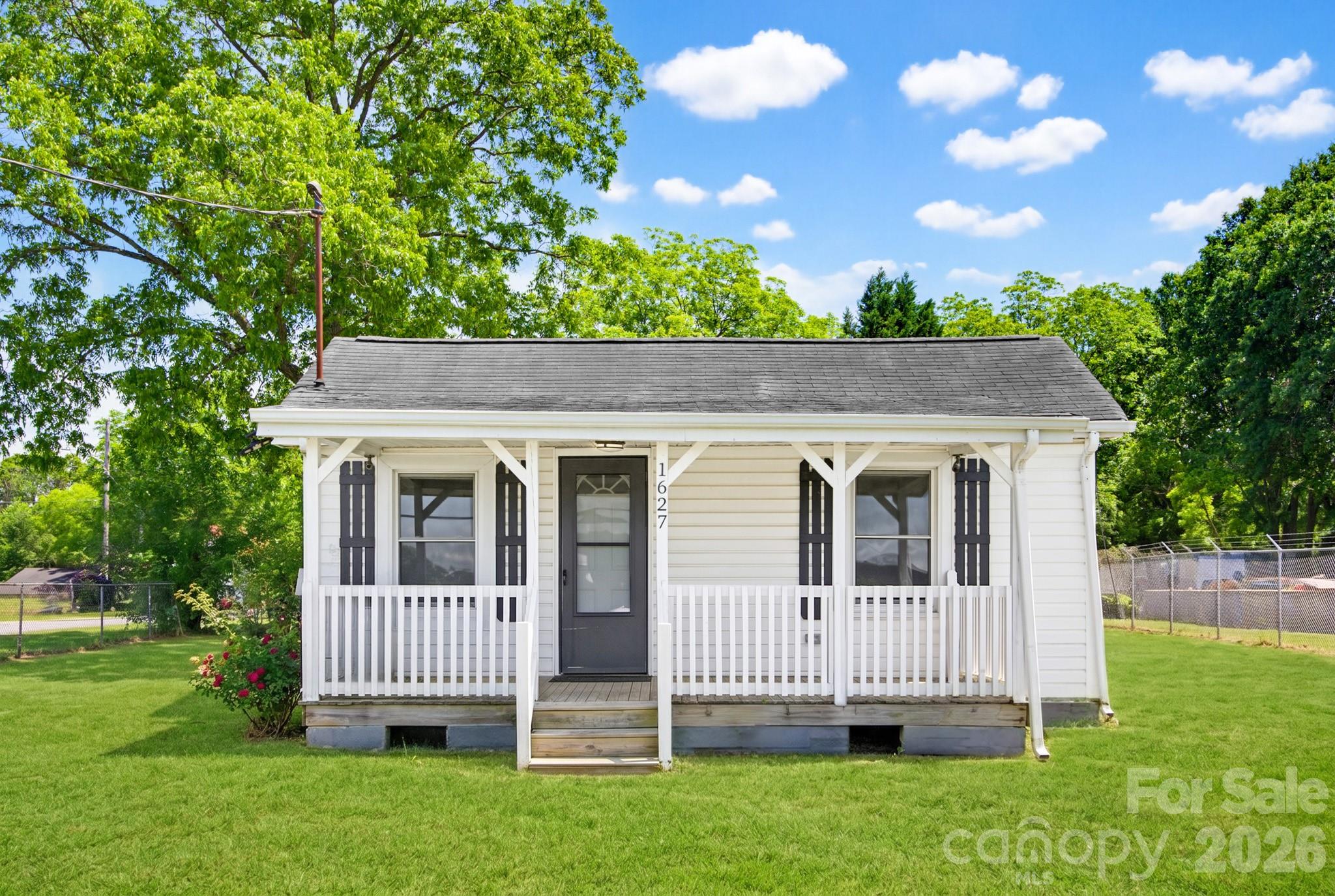 1627 Warren Avenue — Gastonia