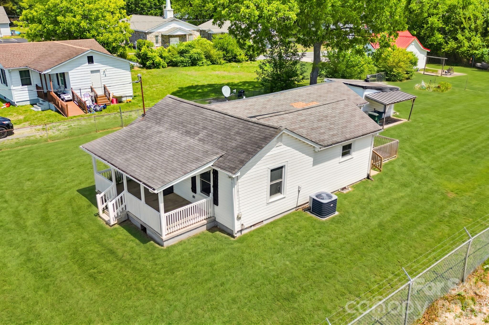 1627 Warren Avenue — Gastonia
