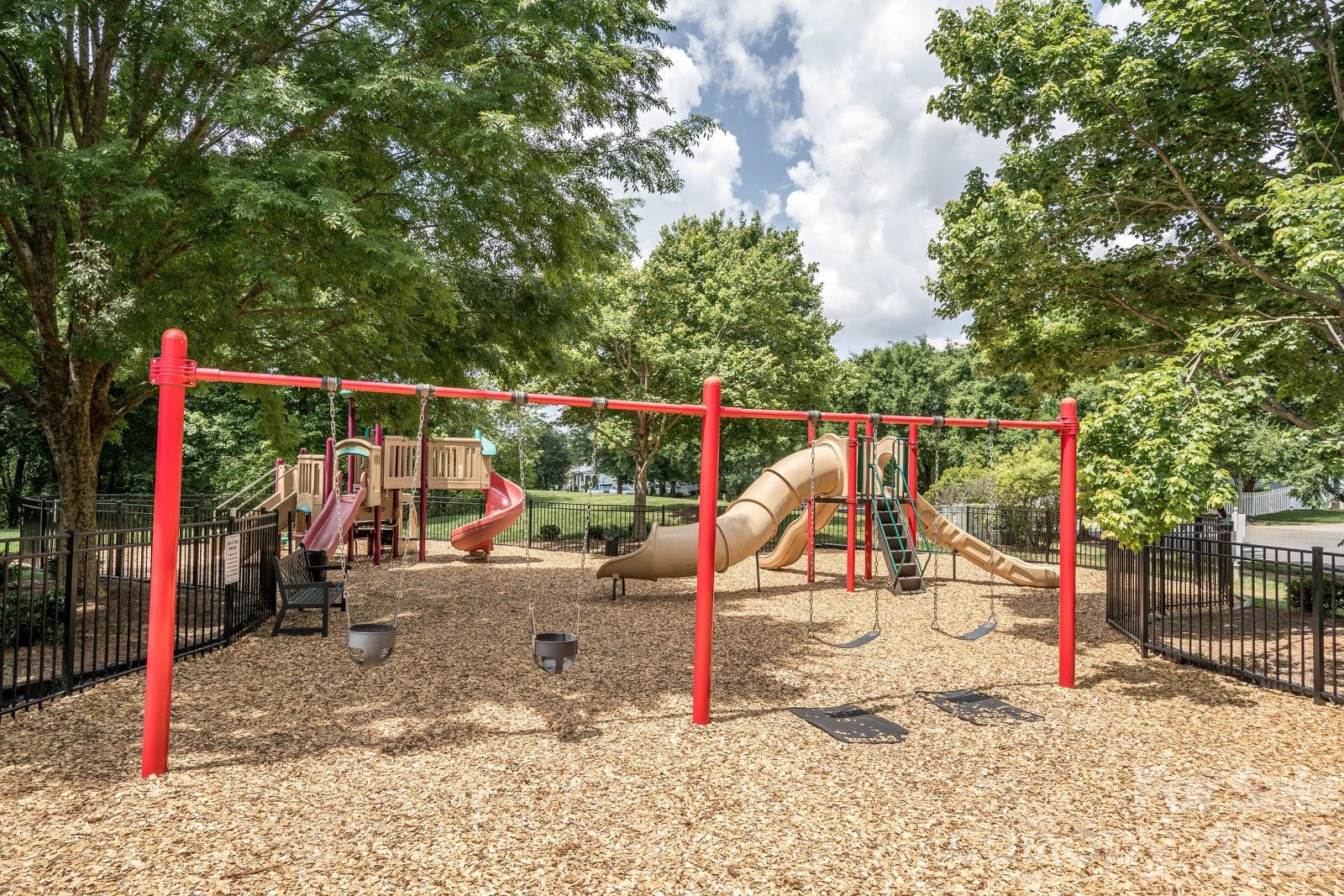 1023 White Point Drive — Huntersville
