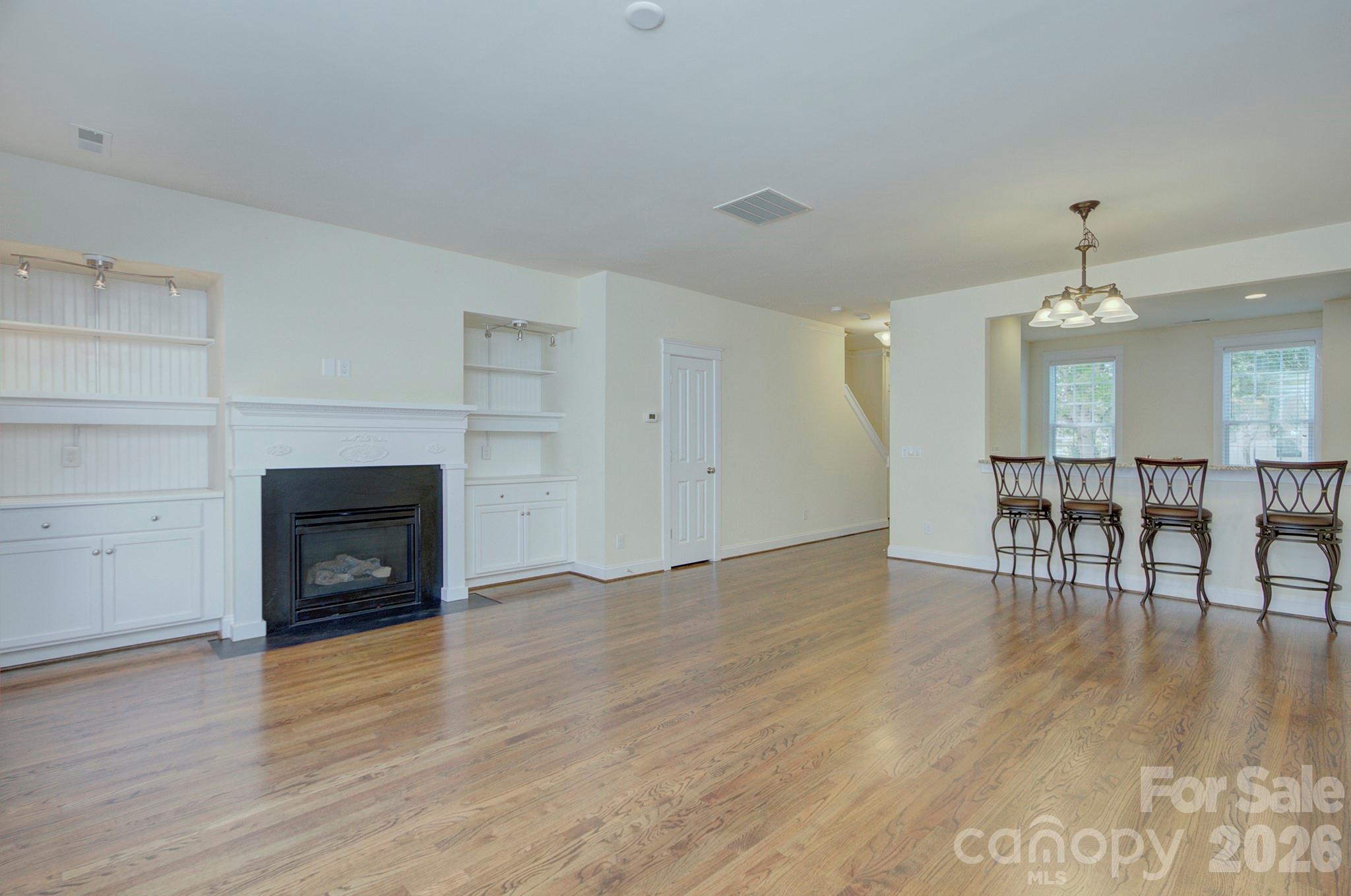 1023 White Point Drive — Huntersville