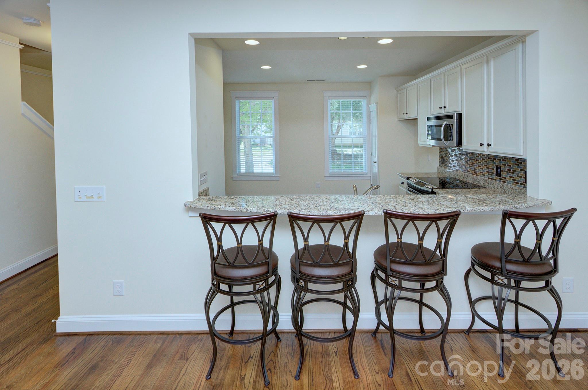 1023 White Point Drive — Huntersville