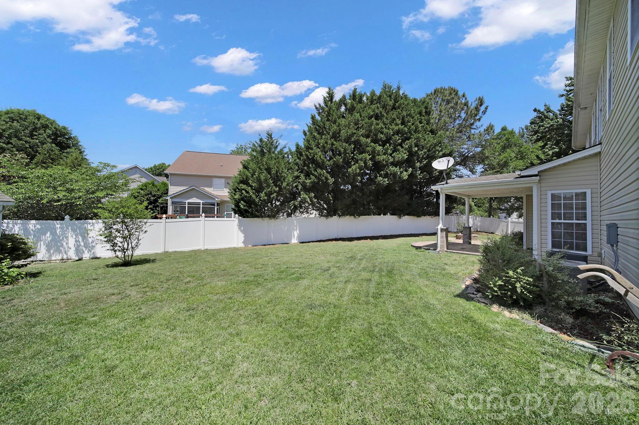 5932 Summer Fog End End — Fort Mill