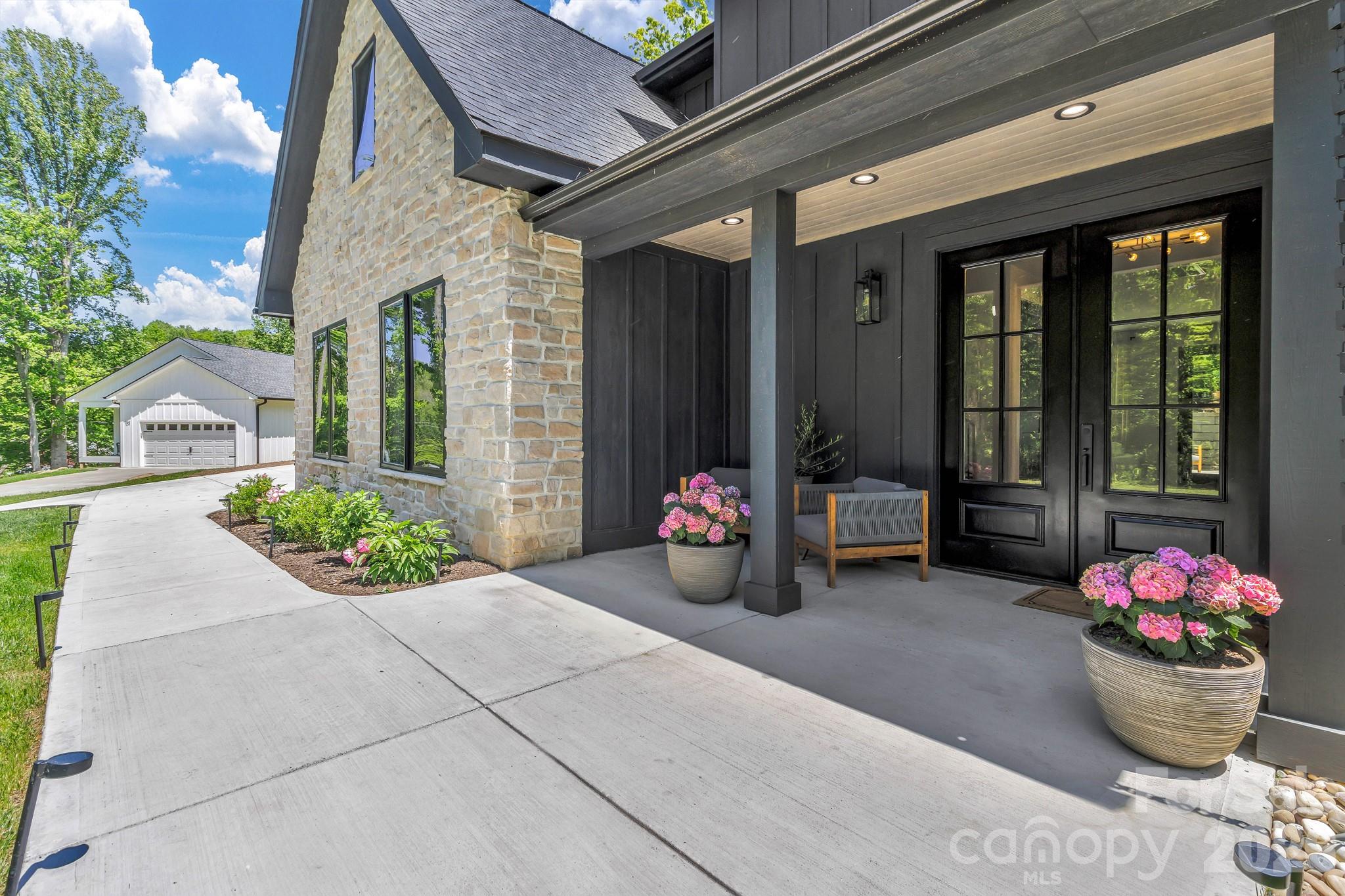 108 Poplar Green Way — Asheville