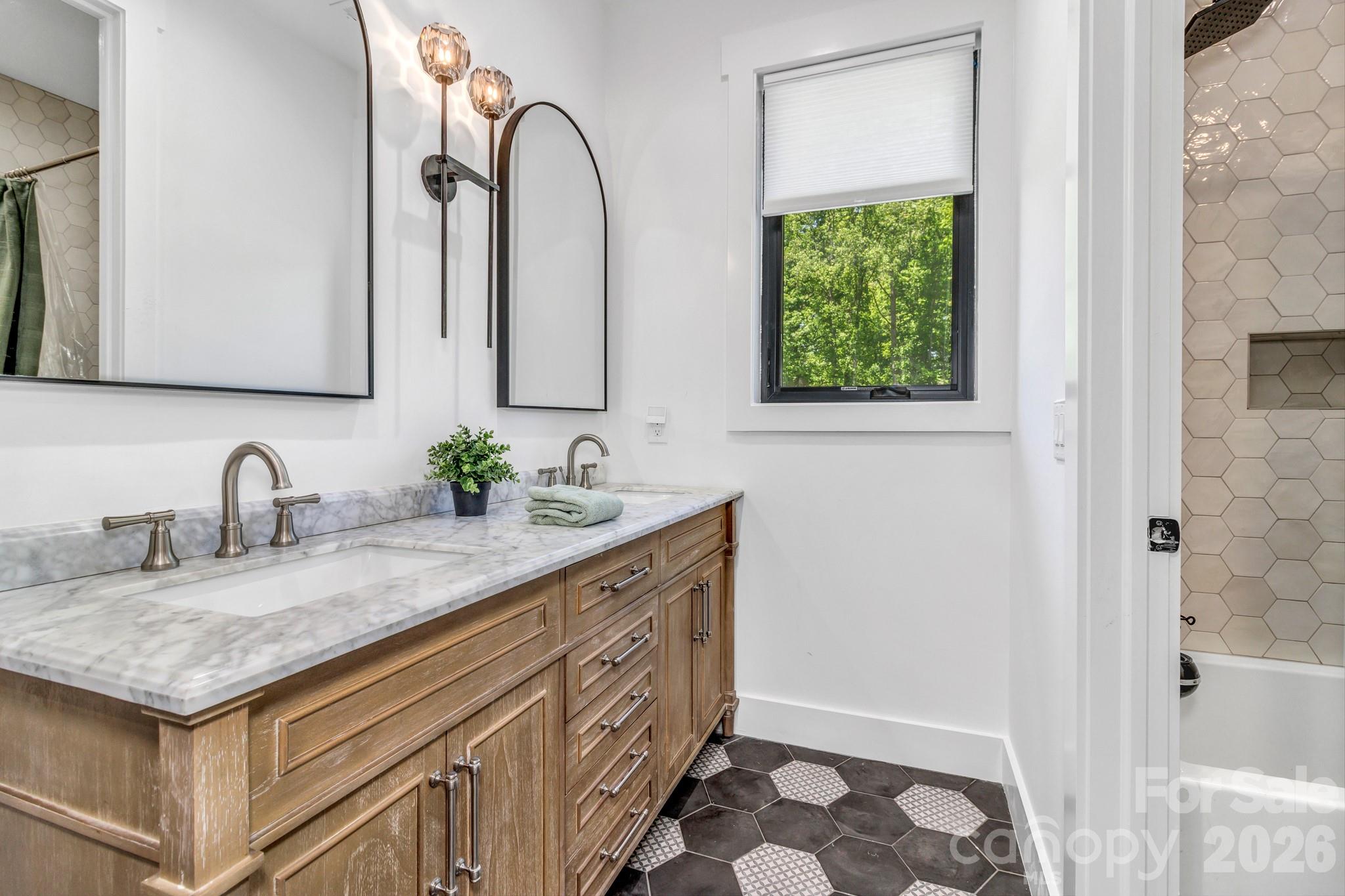 108 Poplar Green Way — Asheville
