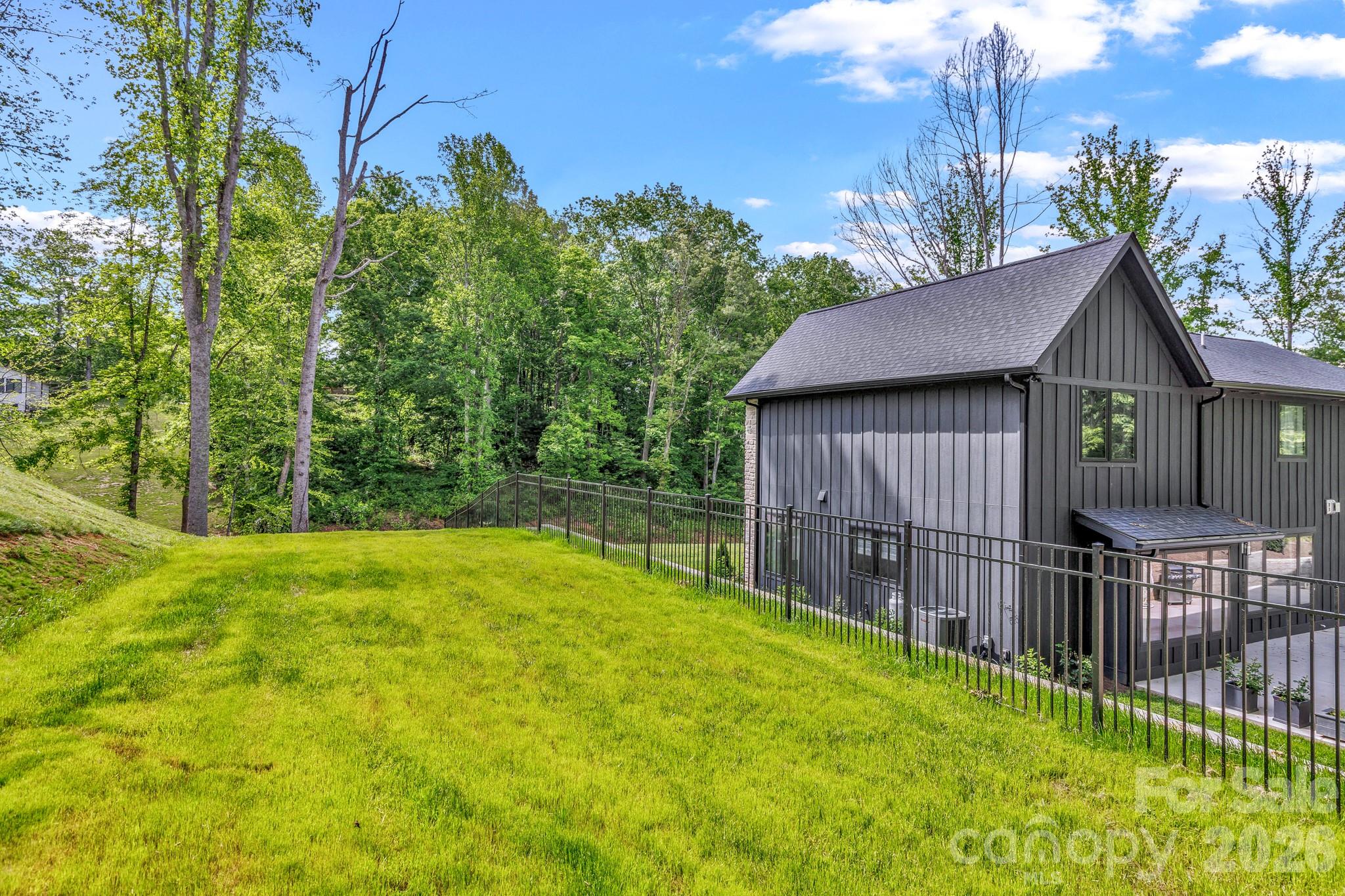 108 Poplar Green Way — Asheville