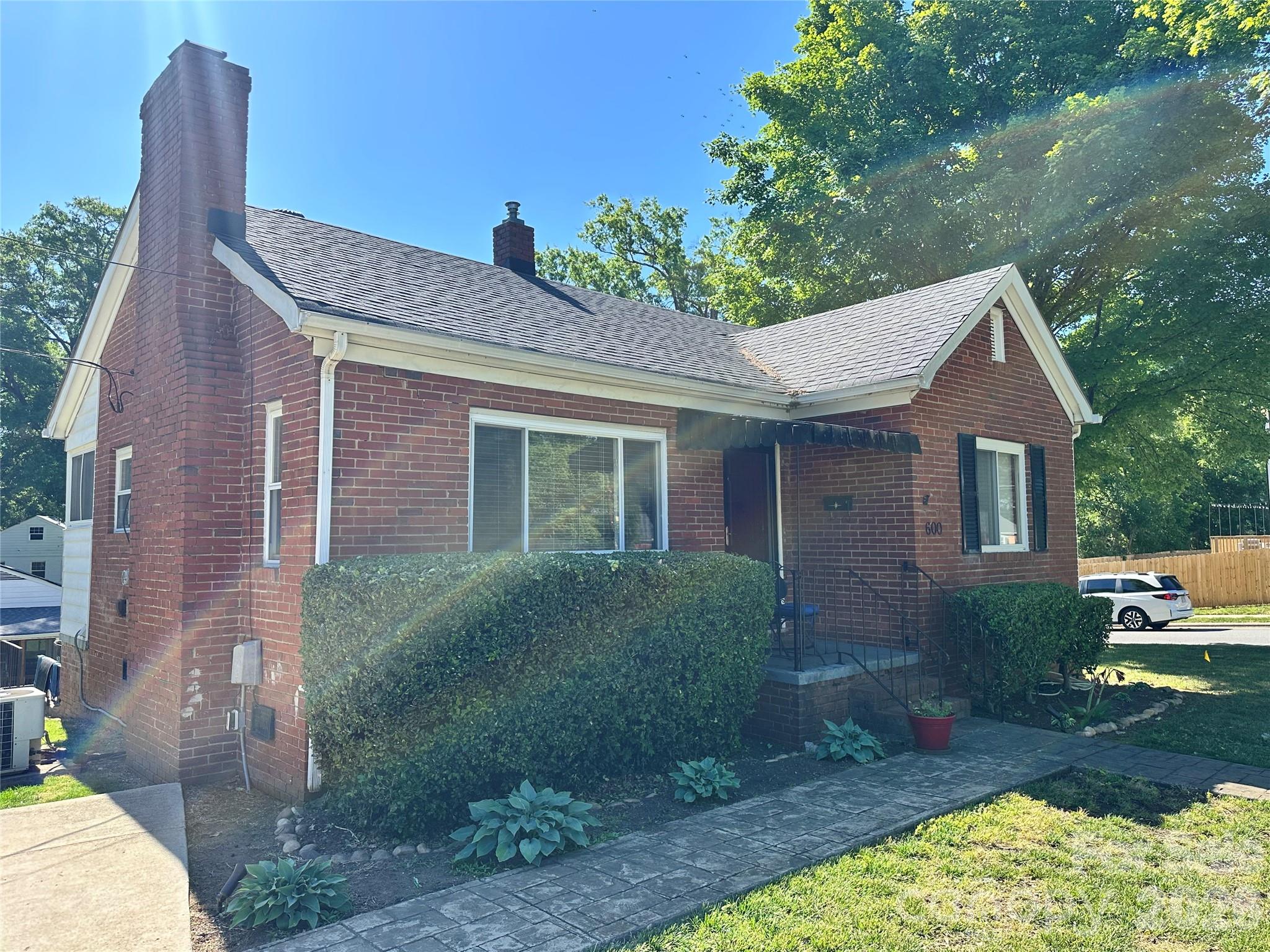 600 W Cama Street #8 — Charlotte