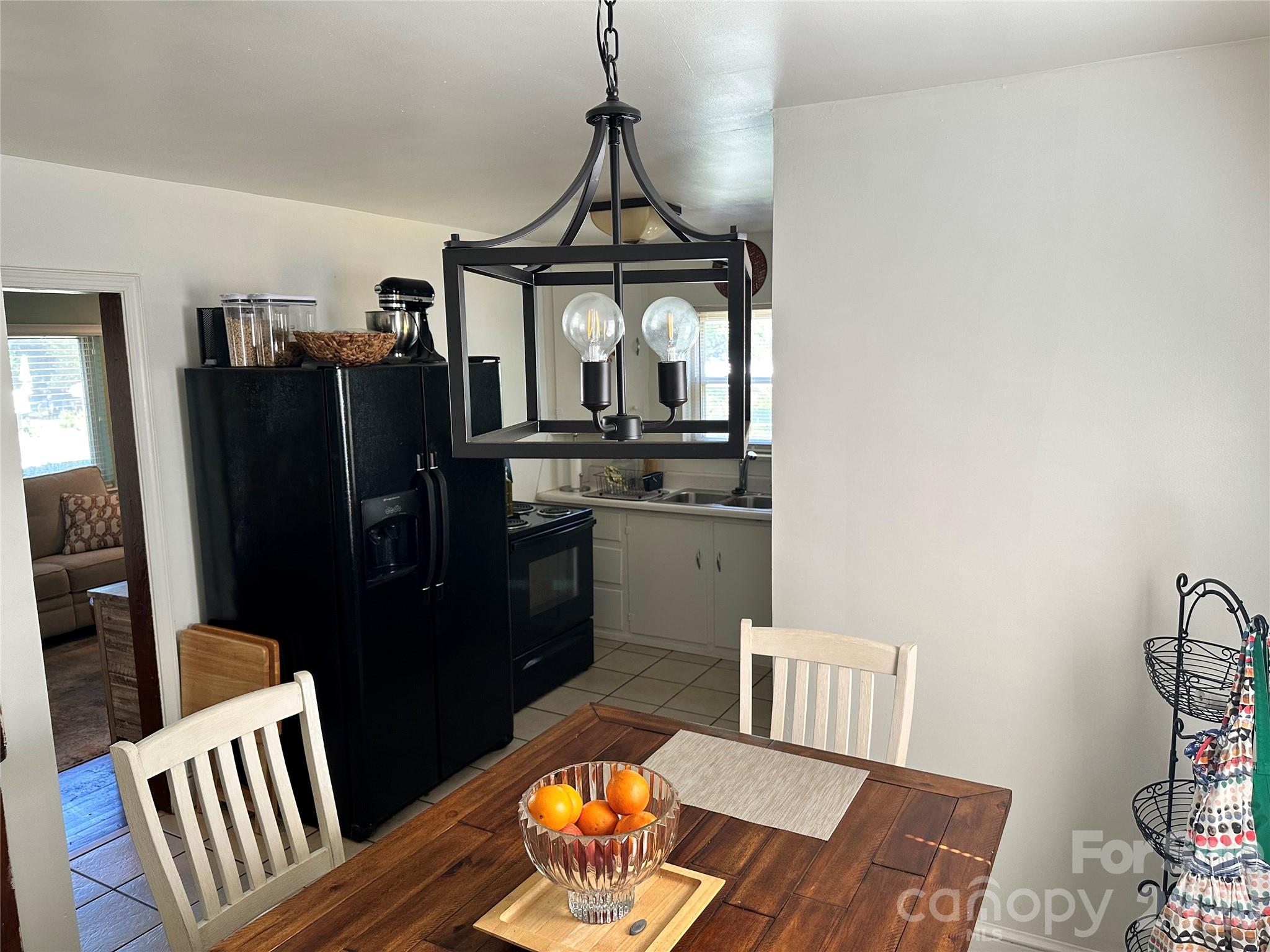 600 W Cama Street #8 — Charlotte