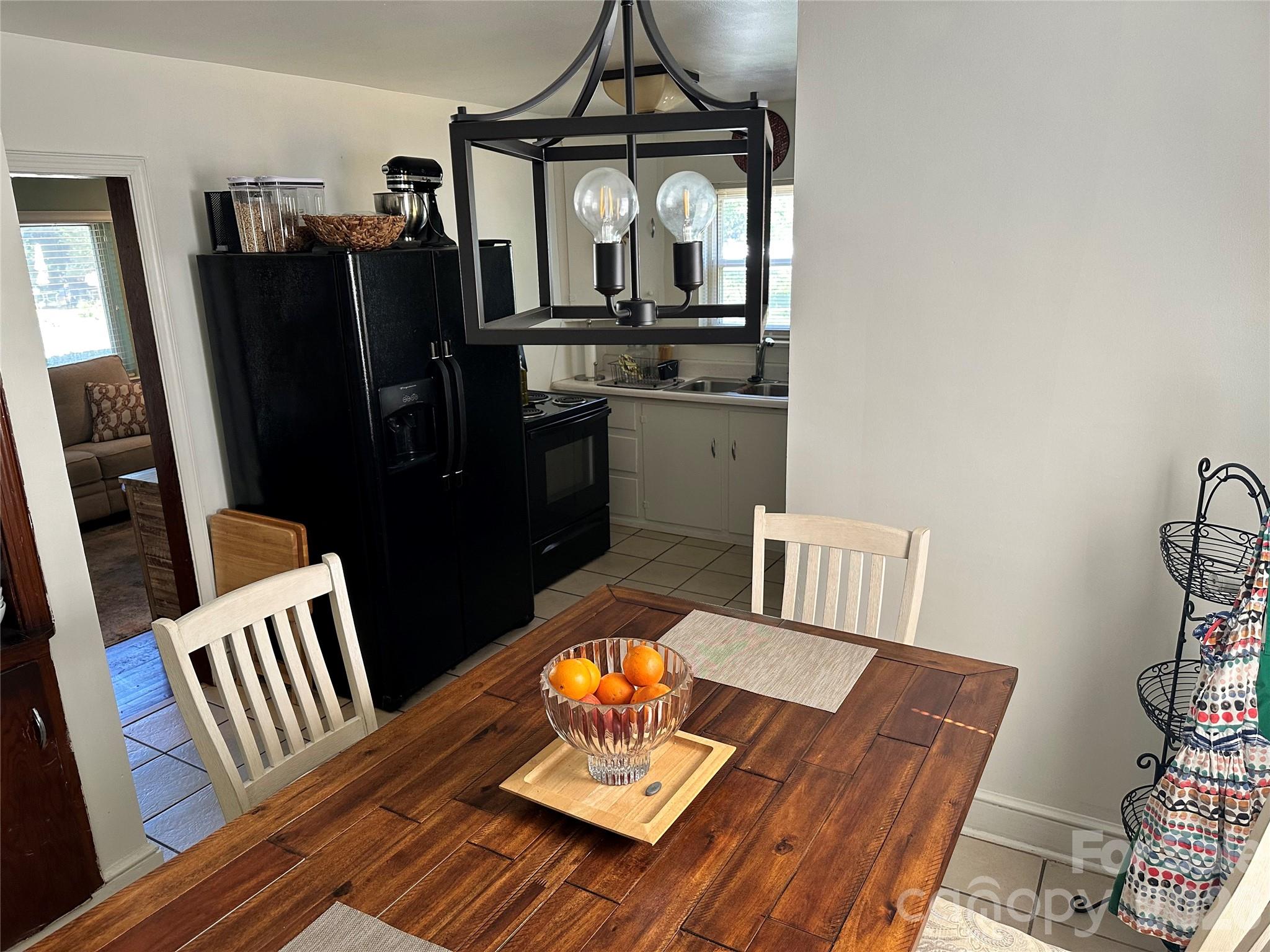 600 W Cama Street #8 — Charlotte