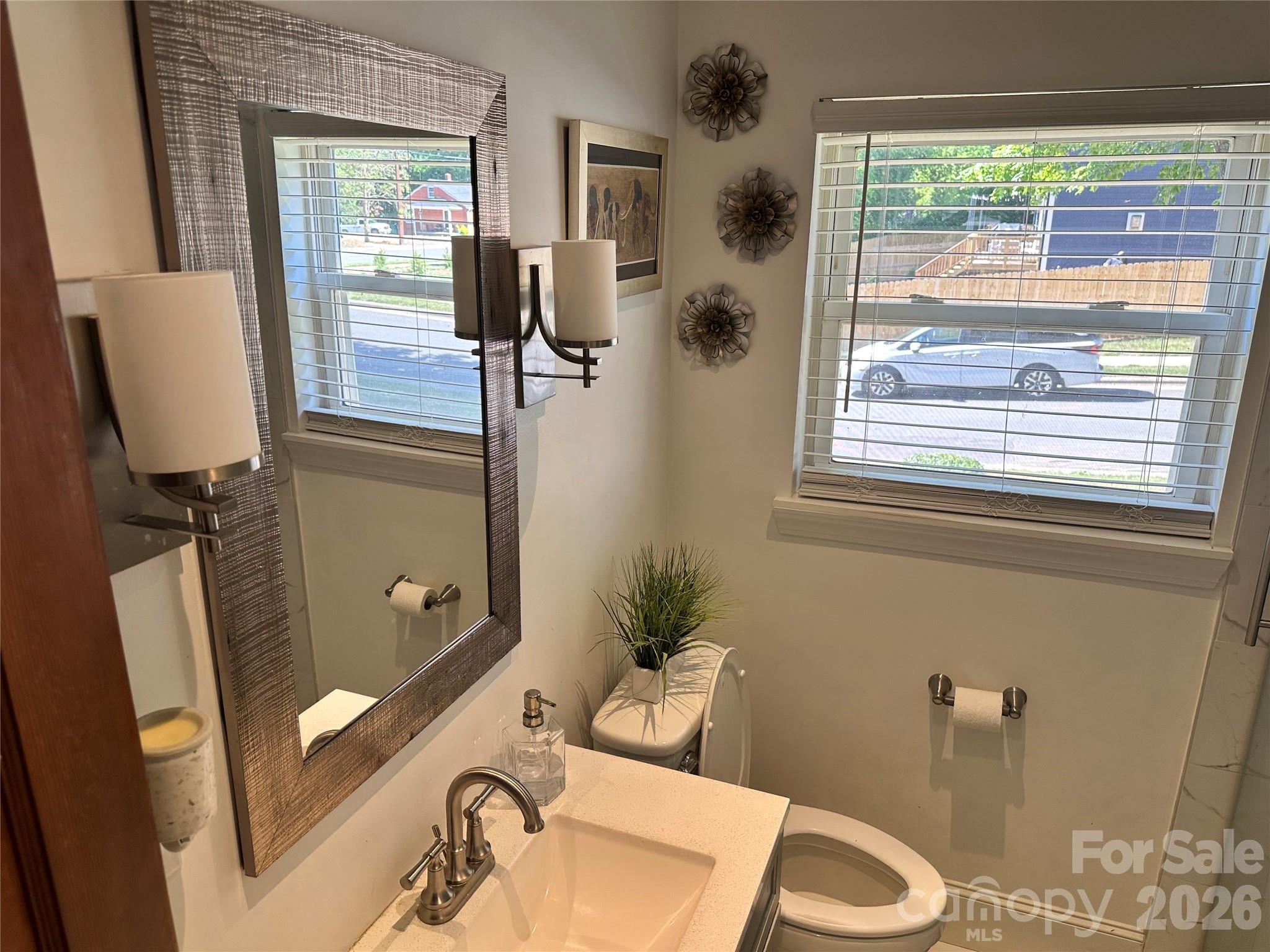 600 W Cama Street #8 — Charlotte