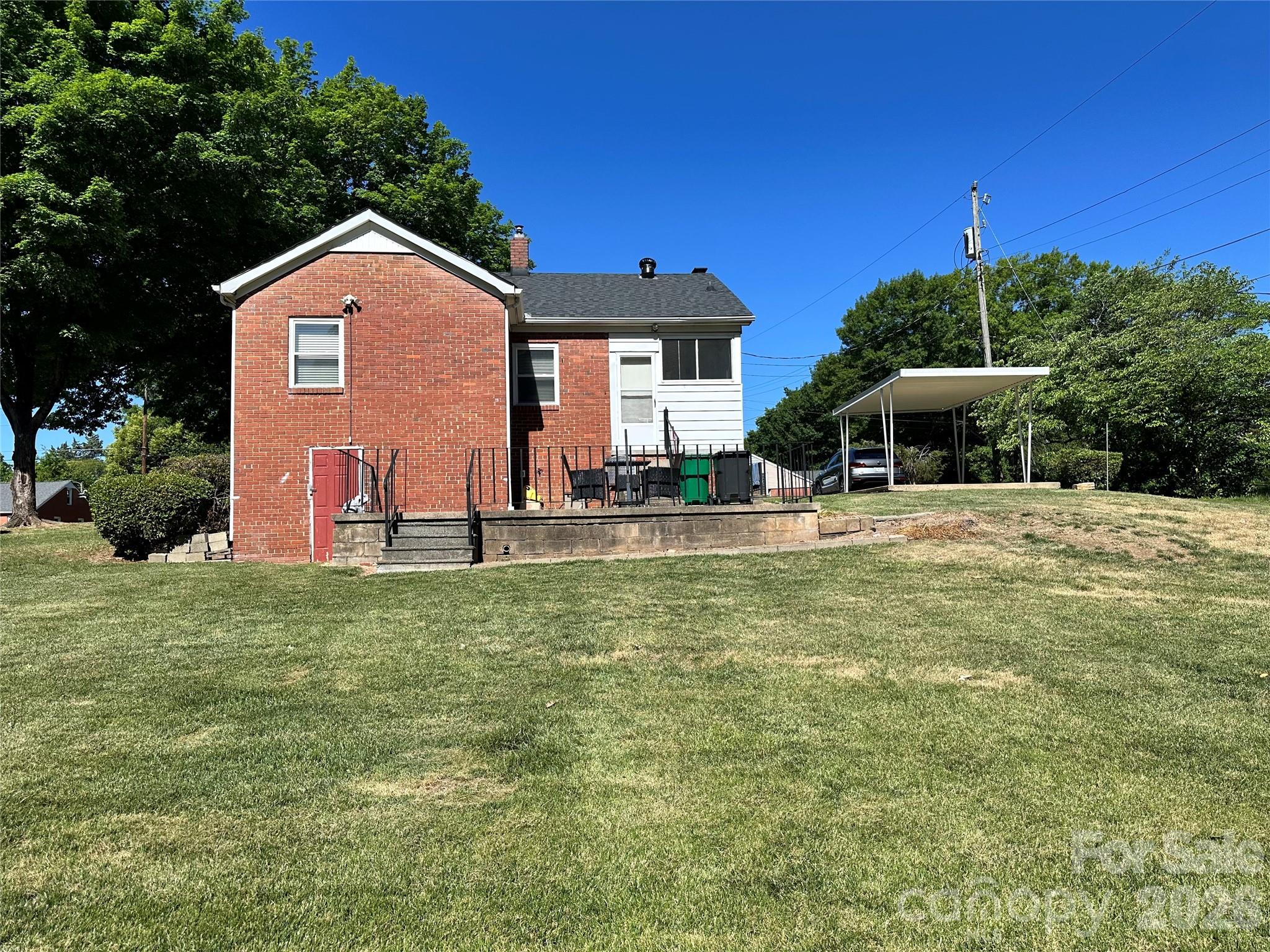 600 W Cama Street #8 — Charlotte
