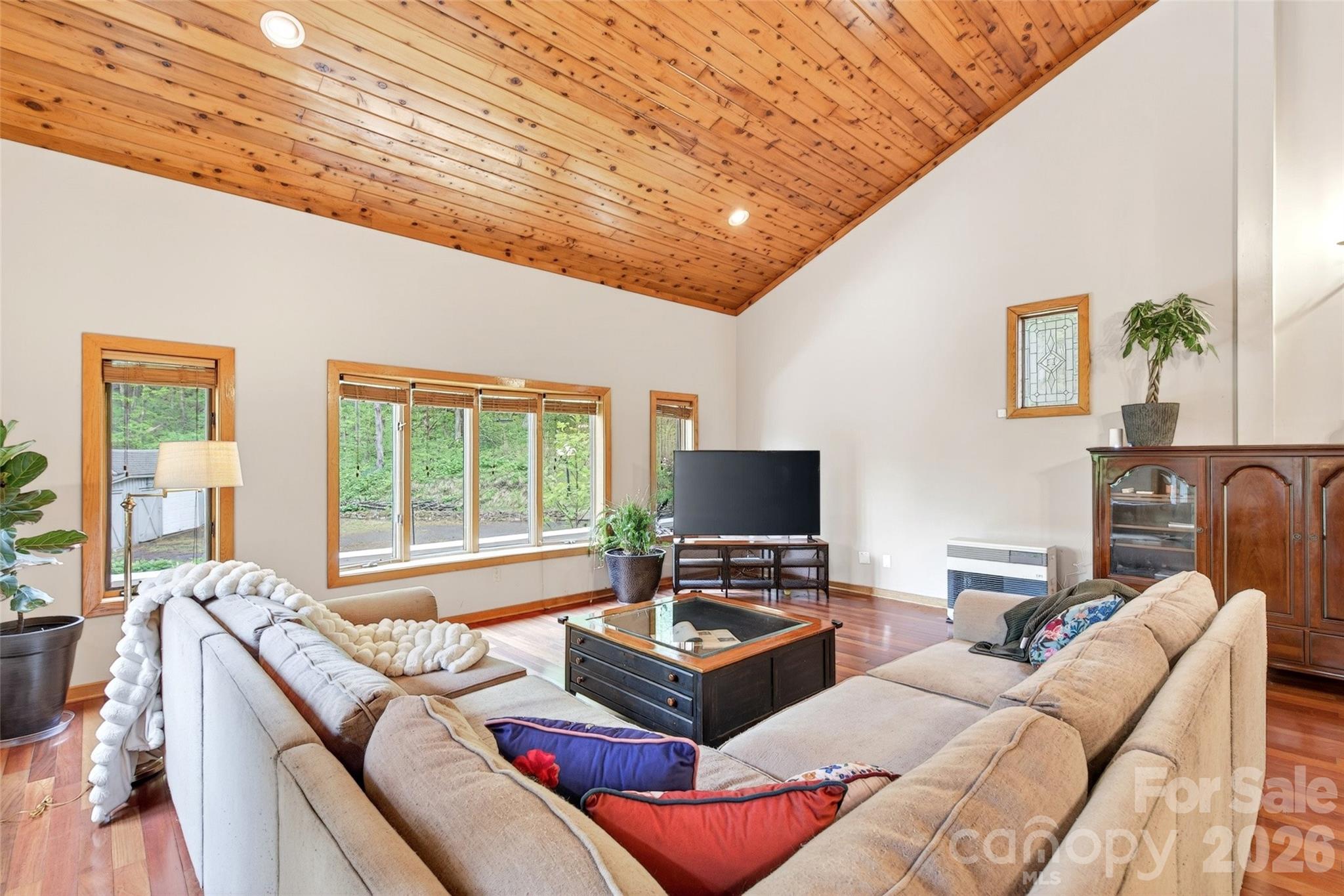 3068 S 226 Highway — Bakersville