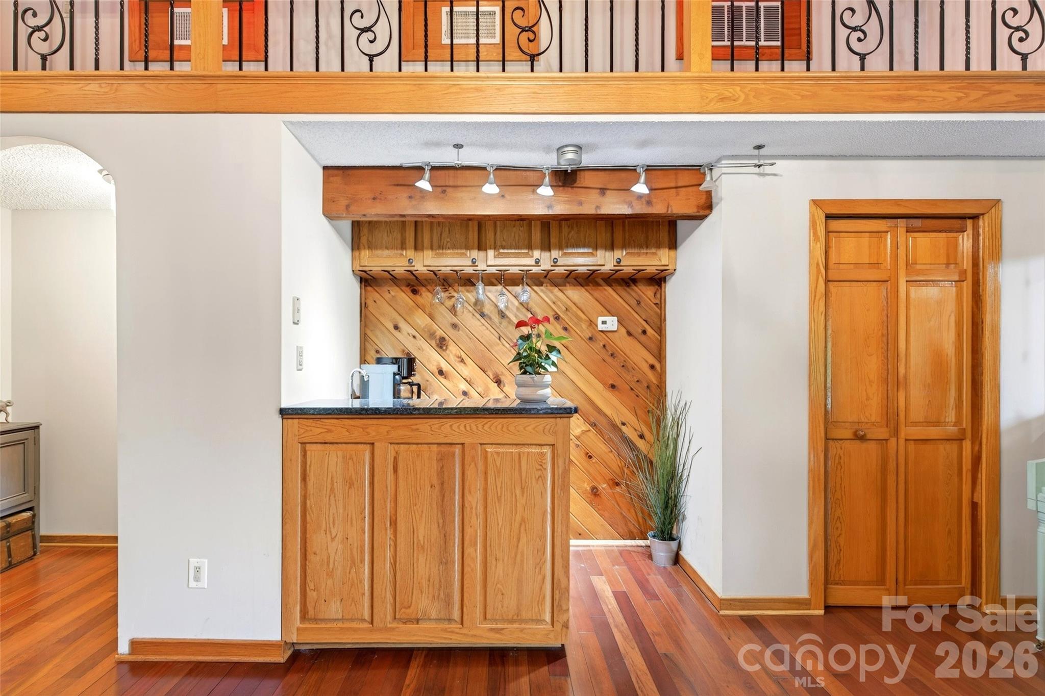 3068 S 226 Highway — Bakersville