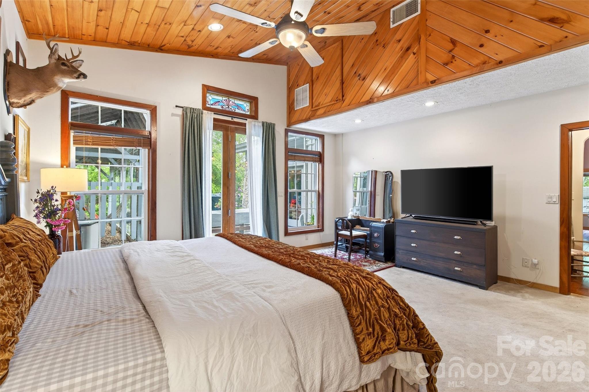 3068 S 226 Highway — Bakersville