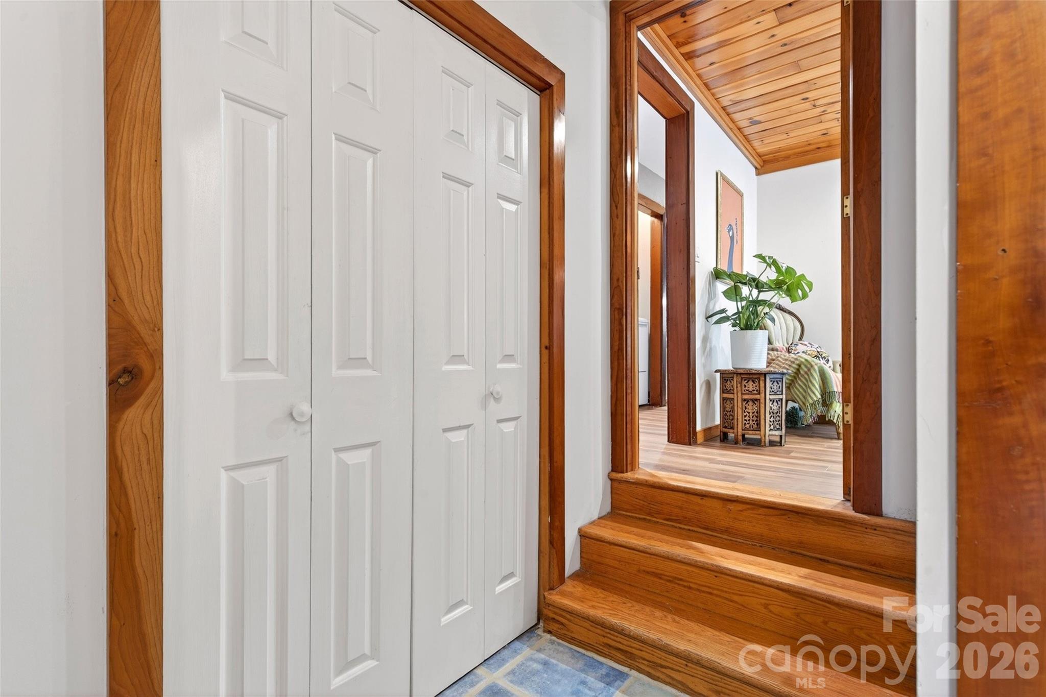 3068 S 226 Highway — Bakersville
