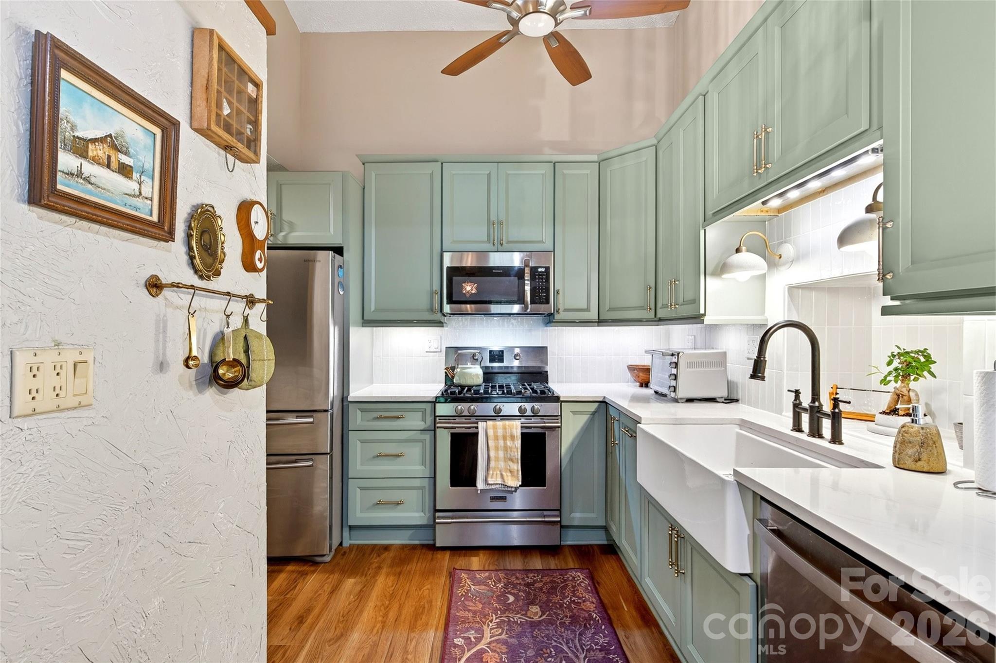 3068 S 226 Highway — Bakersville