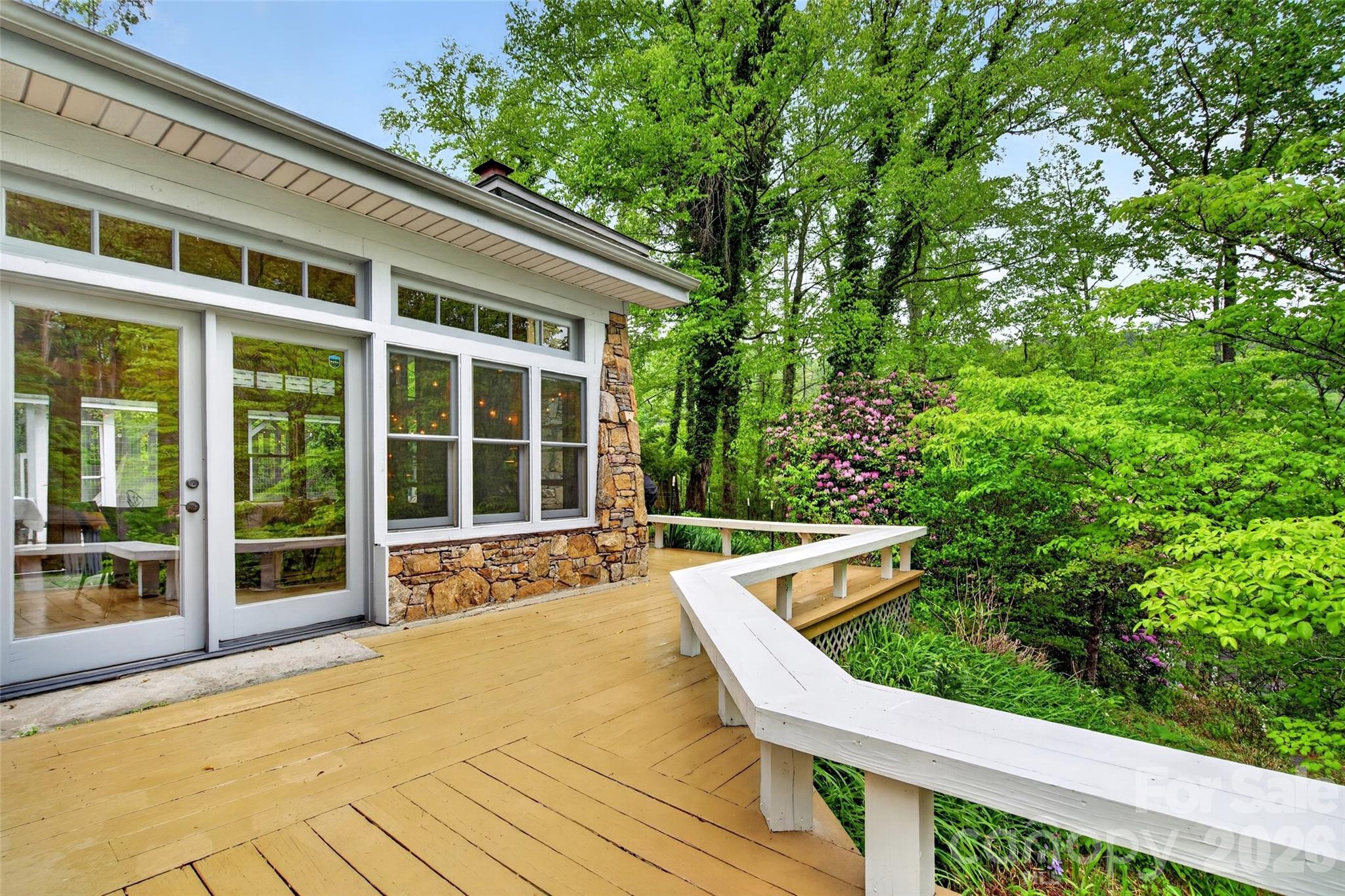 3068 S 226 Highway — Bakersville