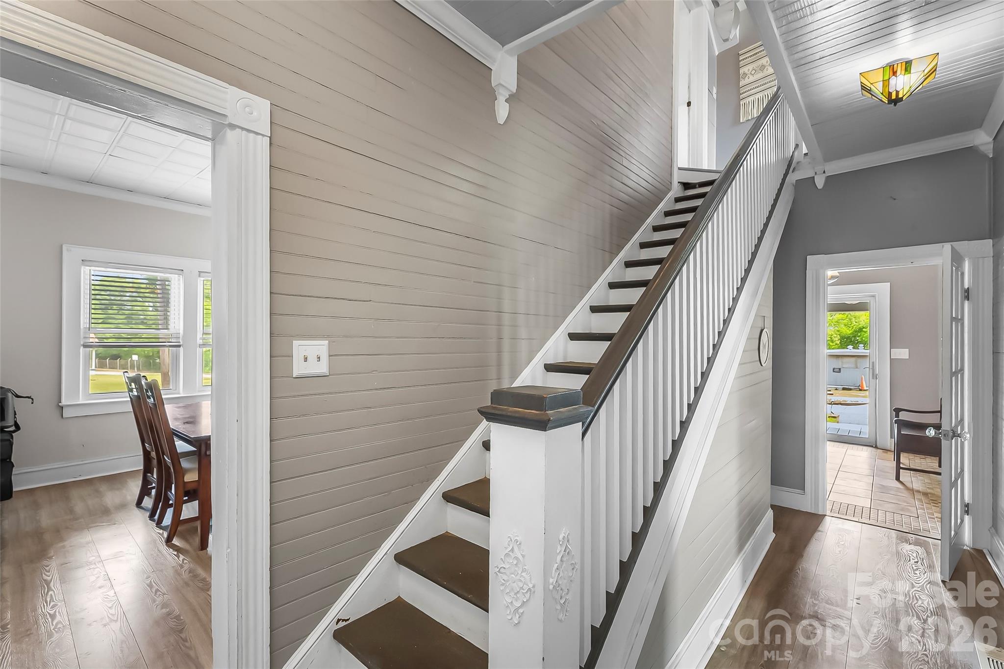 137 12th Street NW — Hickory