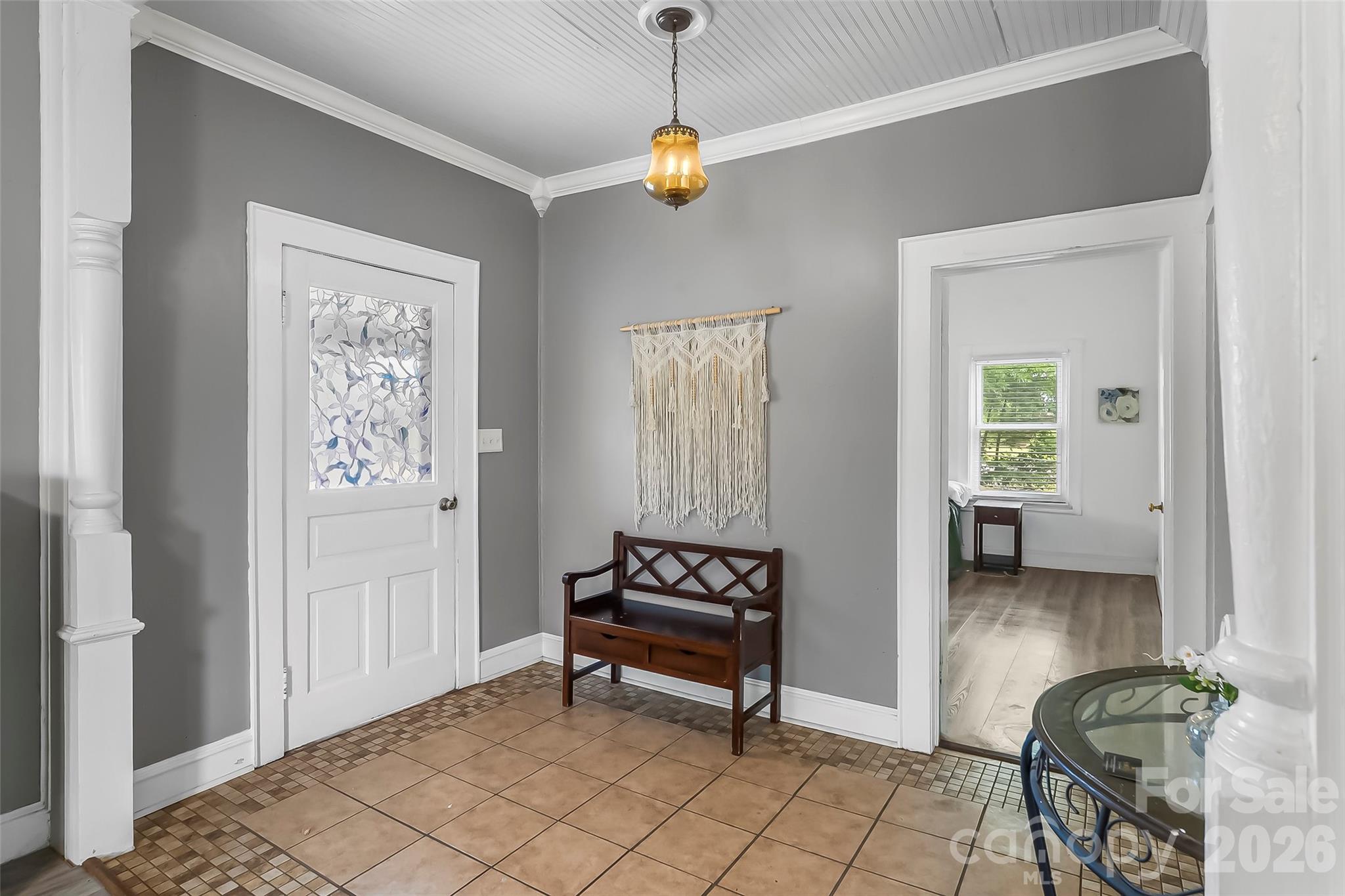 137 12th Street NW — Hickory