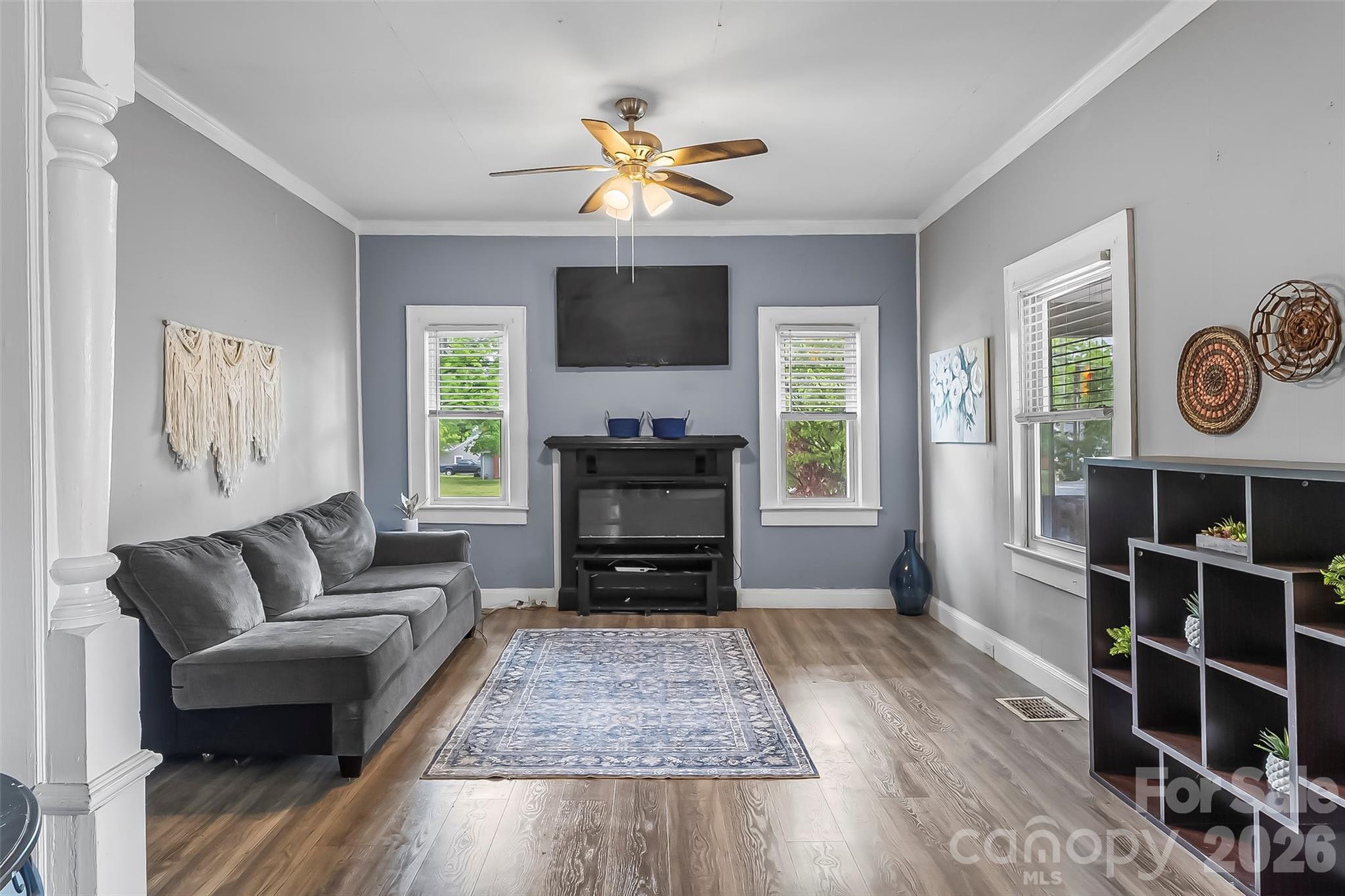 137 12th Street NW — Hickory