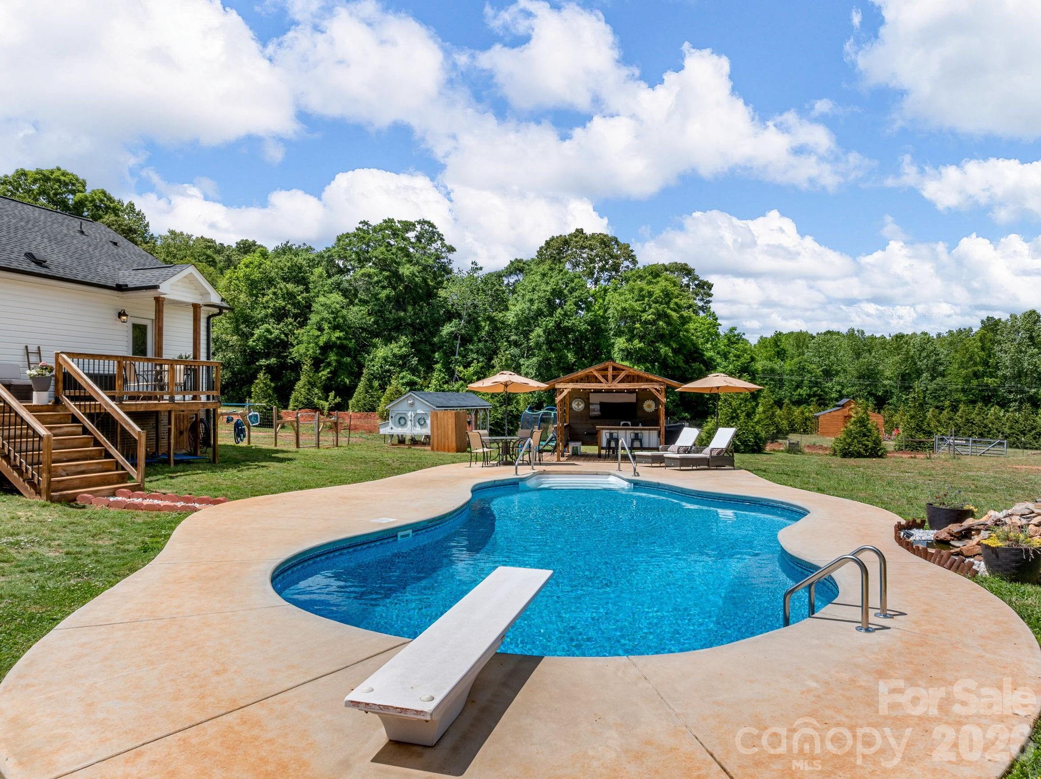 1076 Mcswain Road — Chesnee