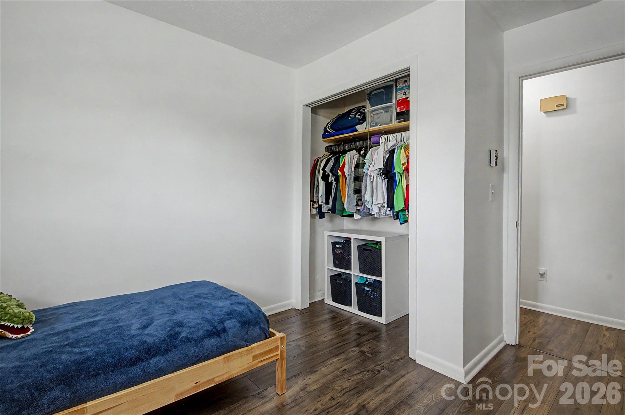 155 Chestnut Place — Arden