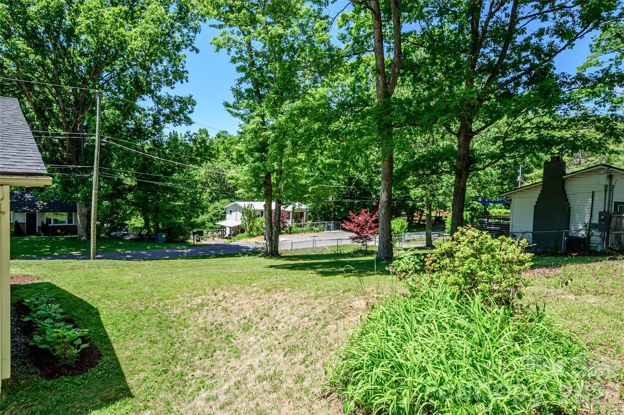 155 Chestnut Place — Arden