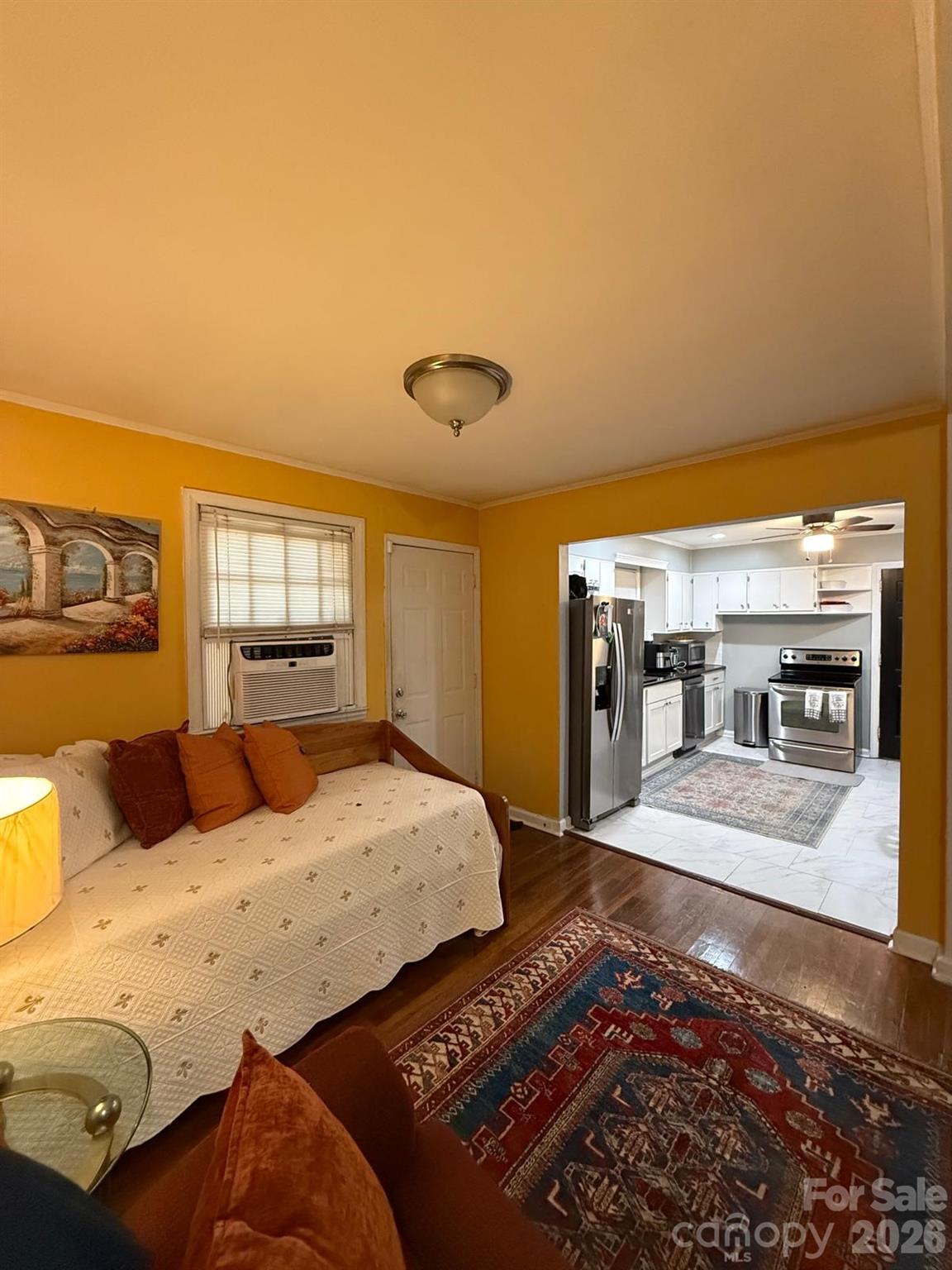 4937 S Tryon Street — Charlotte