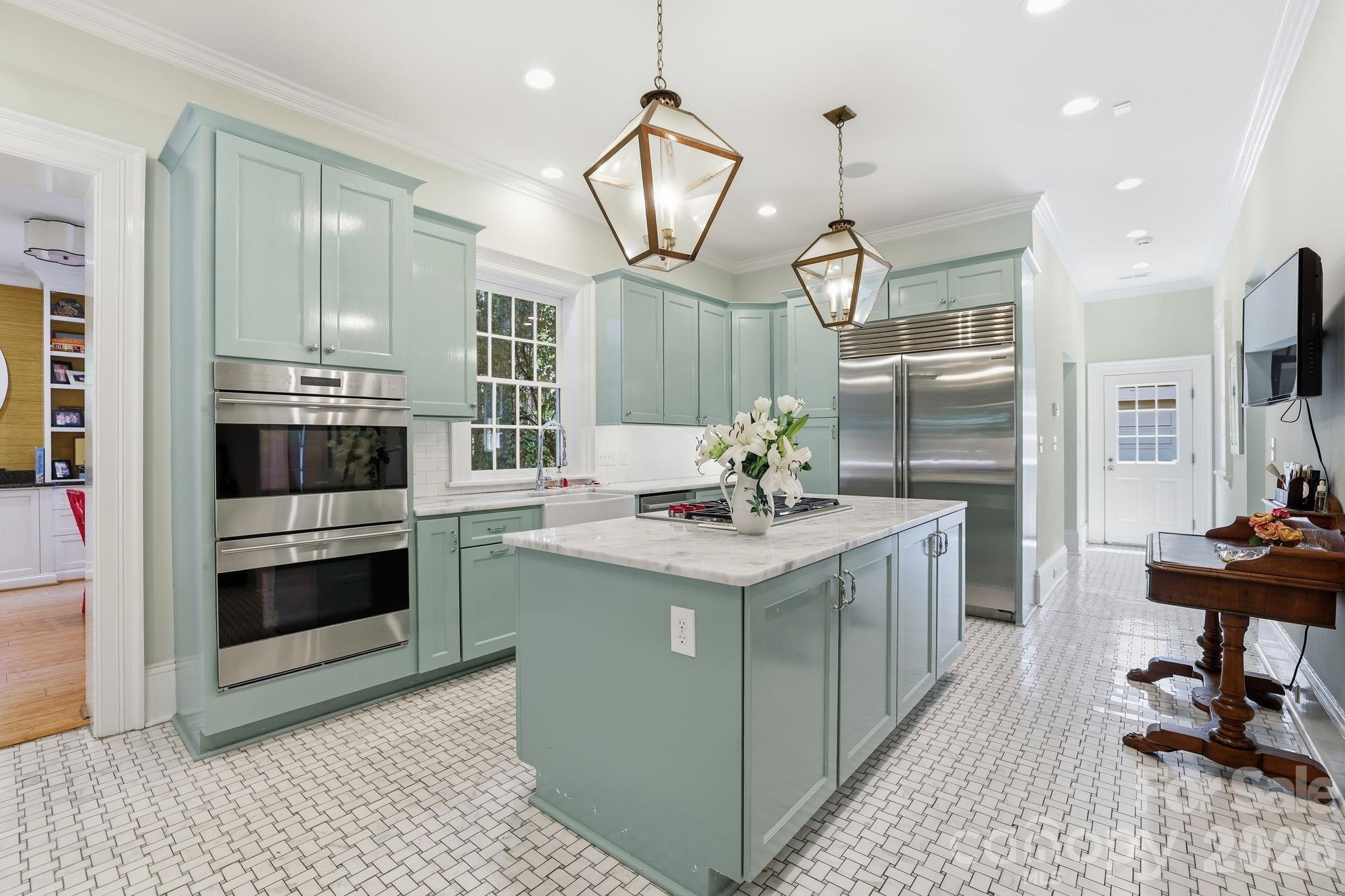 937 Granville Road — Charlotte