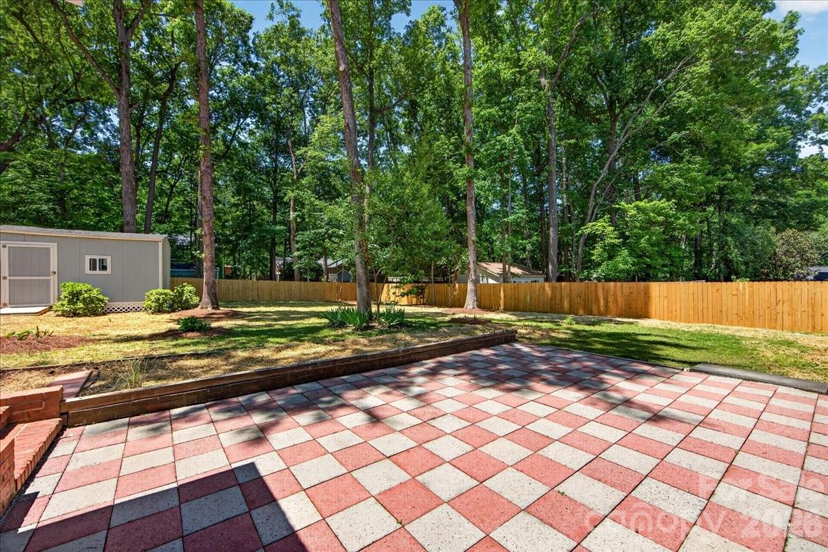 6018 Donegal Drive — Charlotte
