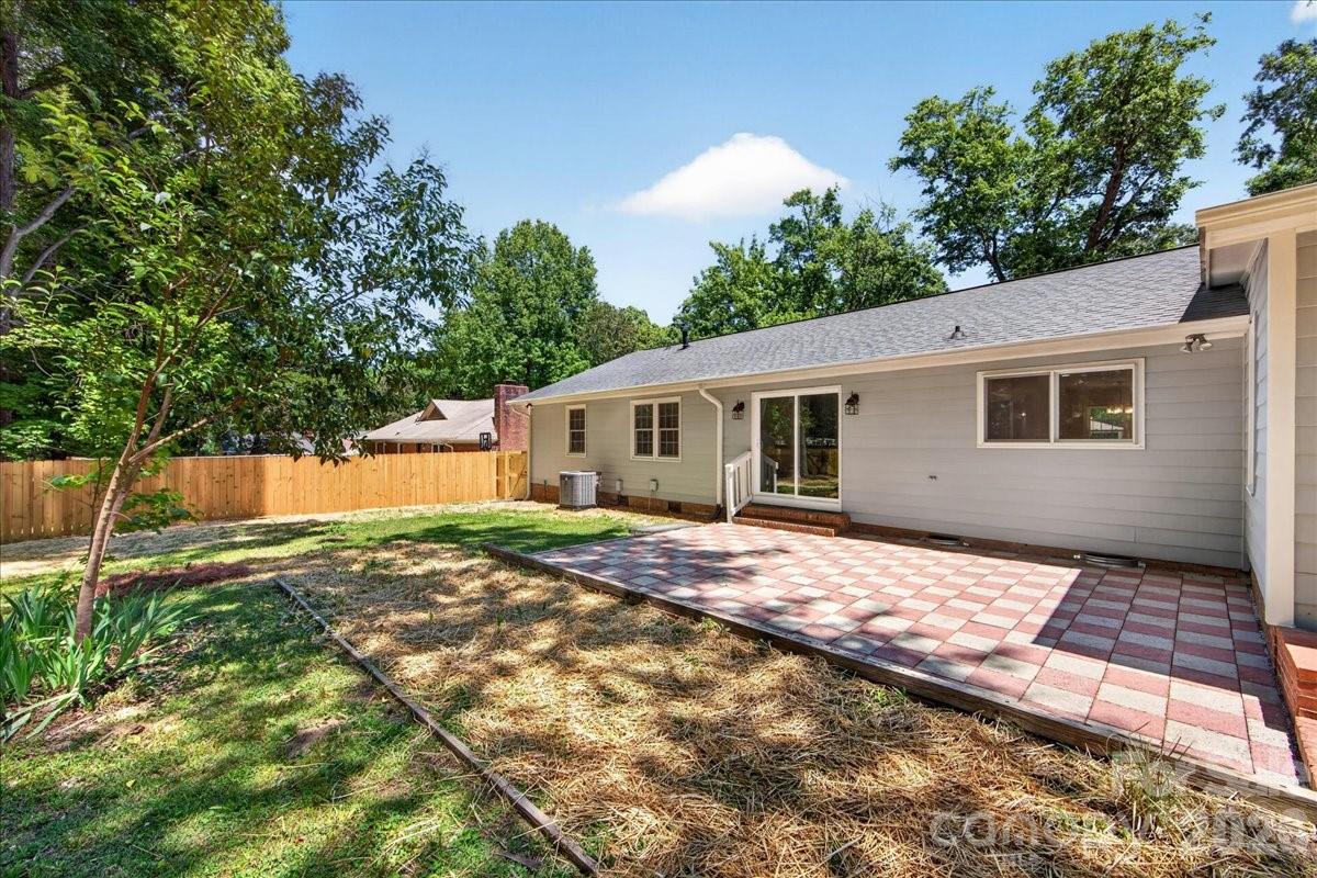 6018 Donegal Drive — Charlotte