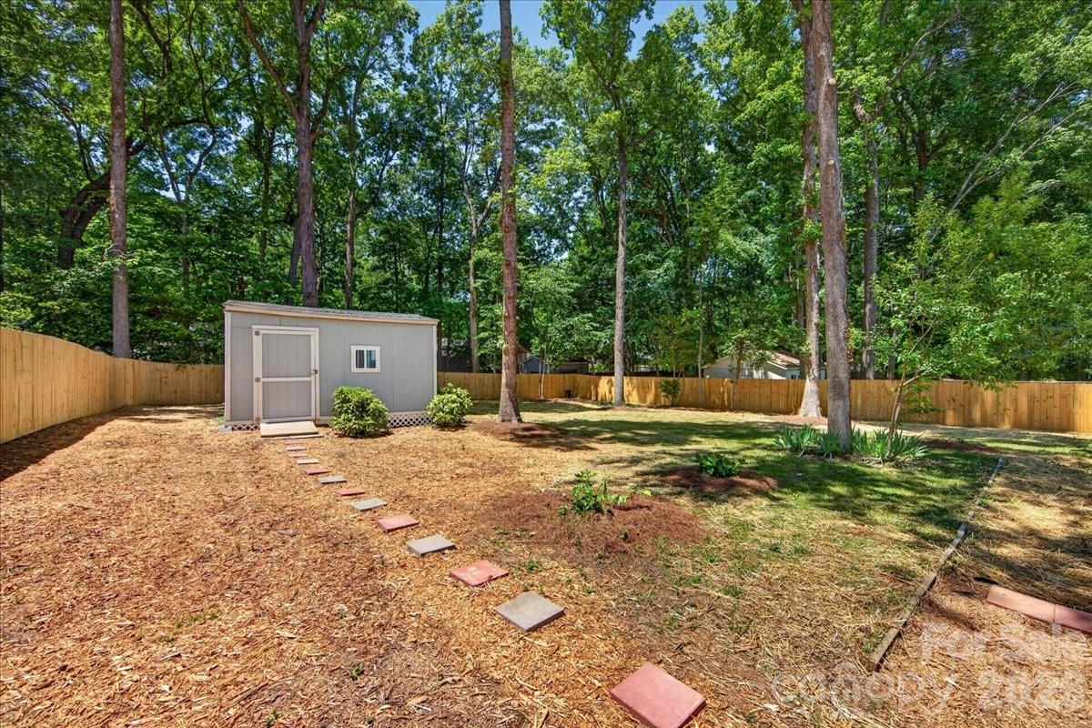6018 Donegal Drive — Charlotte