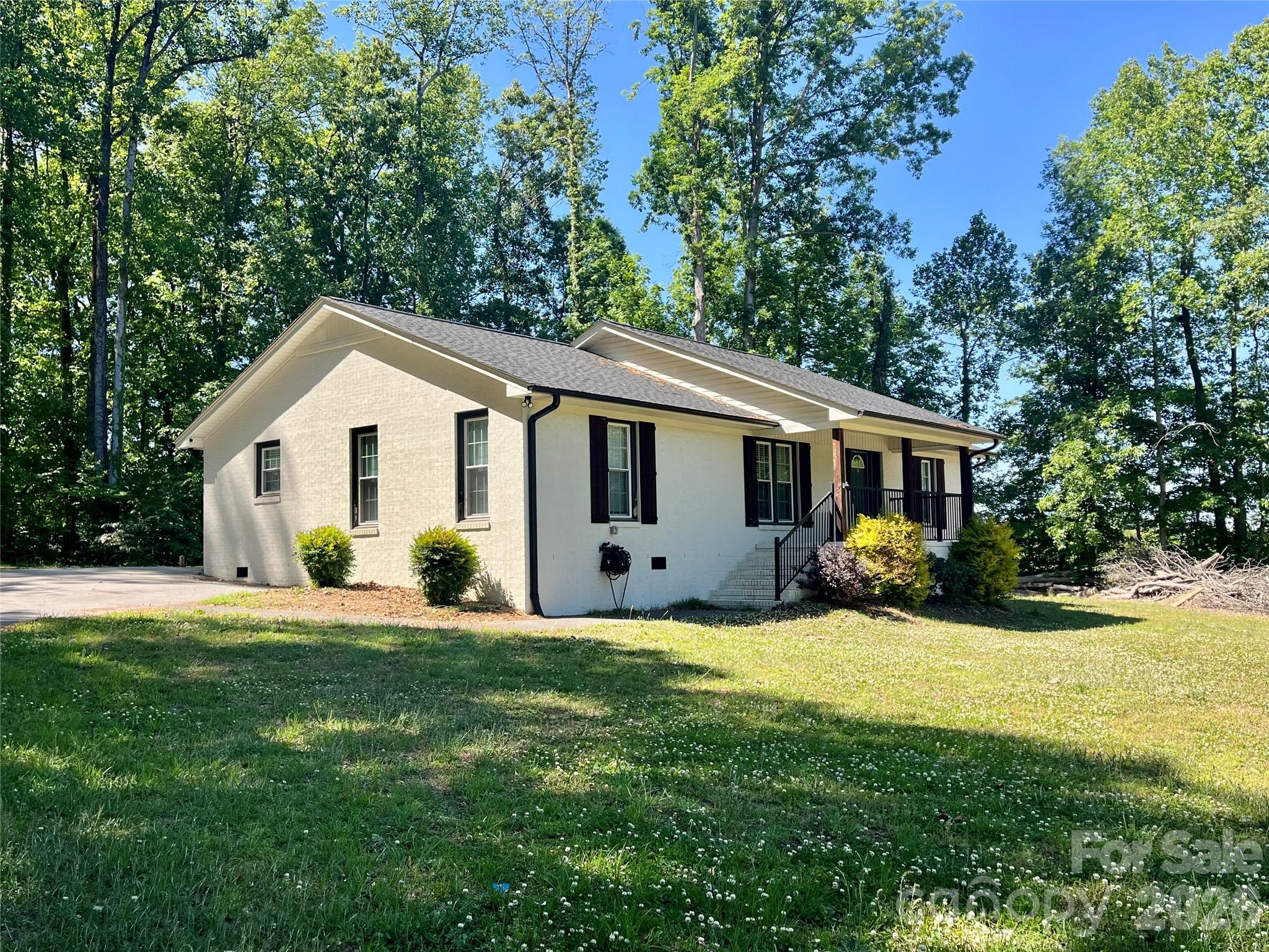 5637 Trotter Country Road — Archdale